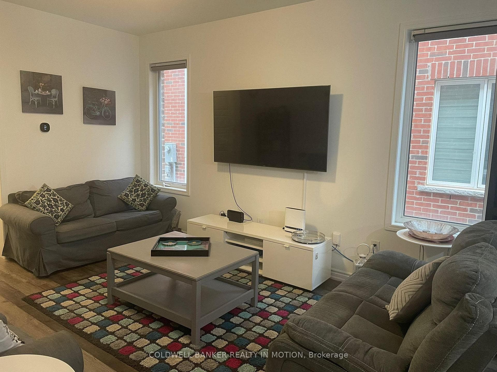 810 Aspen Terrace photo 7
