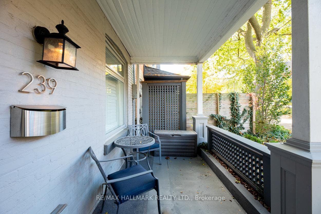 239 Bain Avenue photo 3