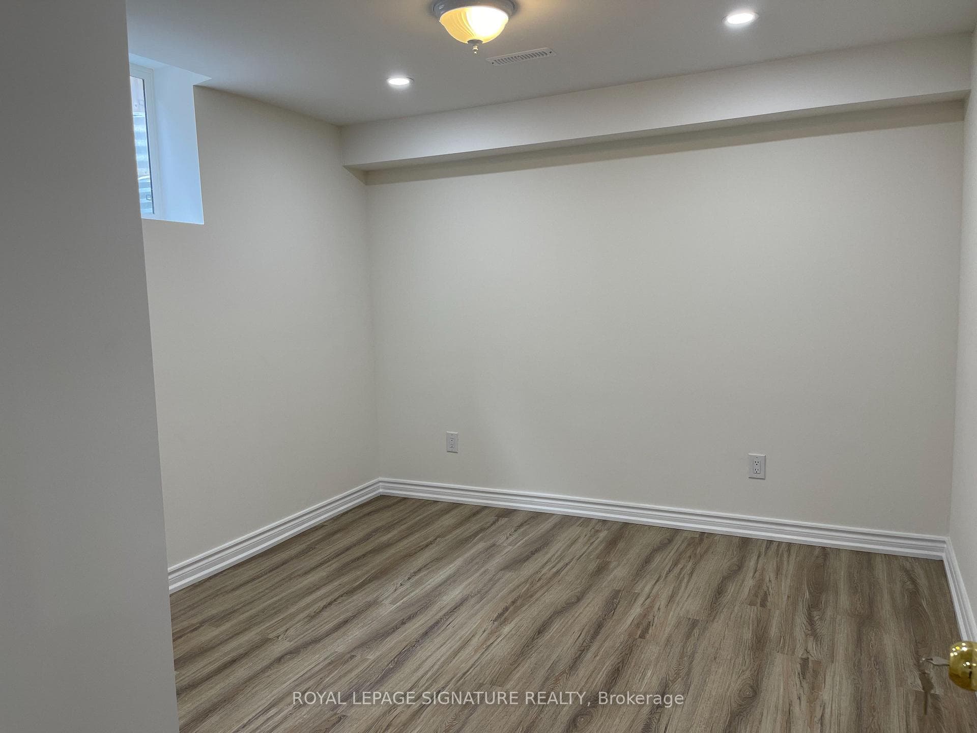 46 Tara Crescent Unit Bsmt photo 9