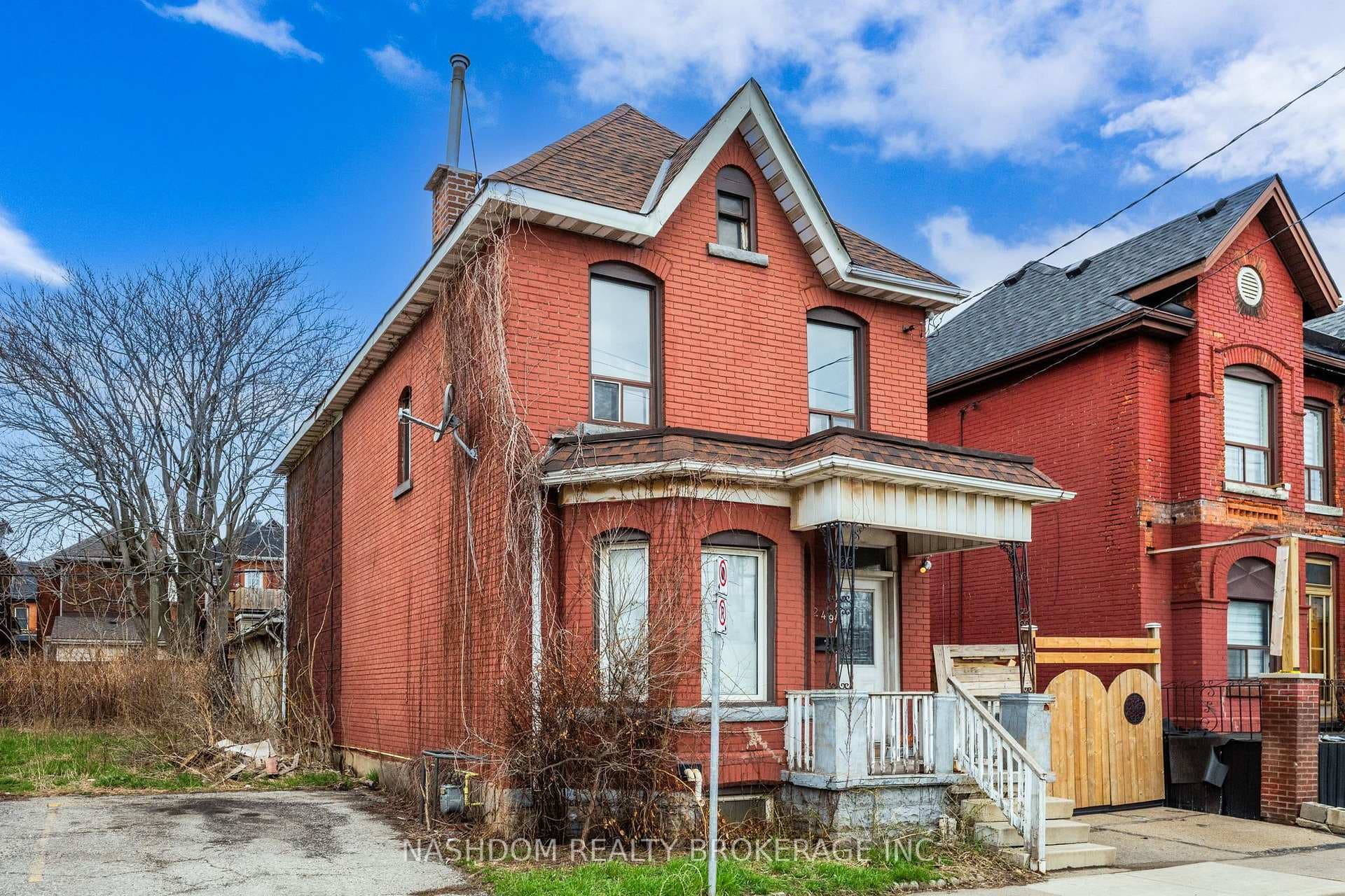 249 Wentworth Street photo 1