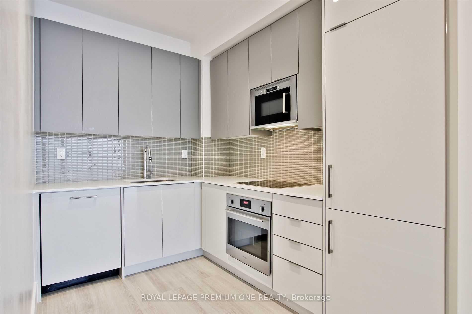 2916 Highway 7 Road Unit 1409 photo 12