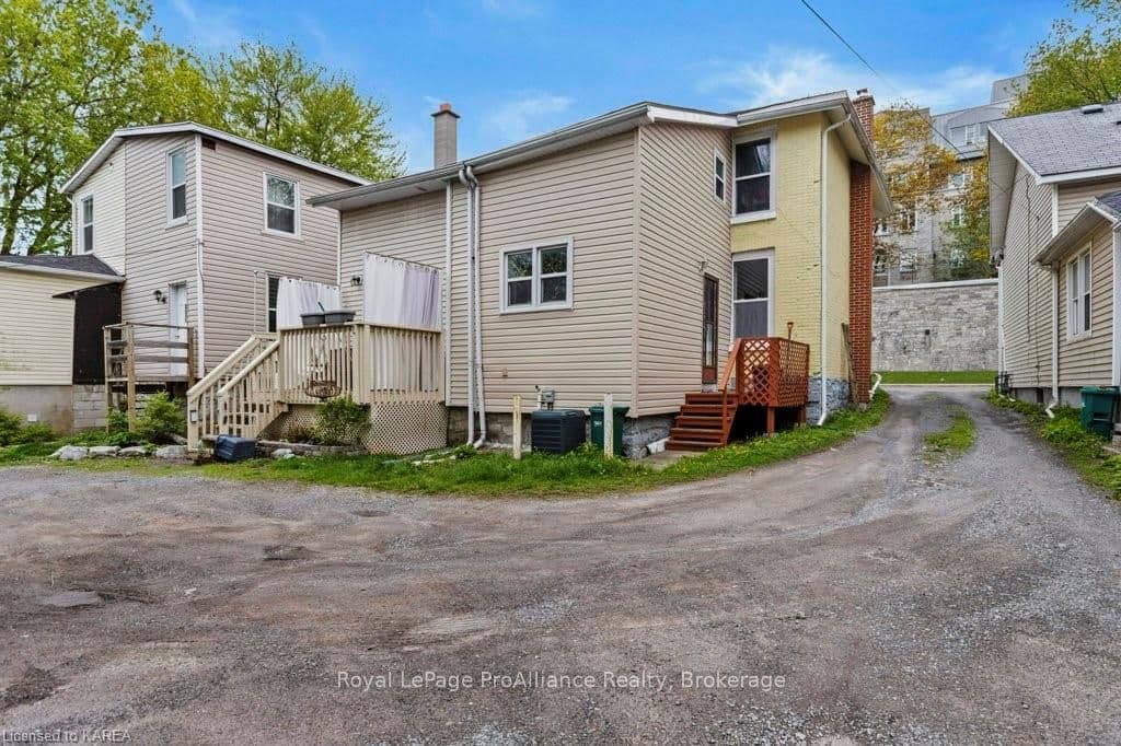 125 MONTREAL Street photo 3