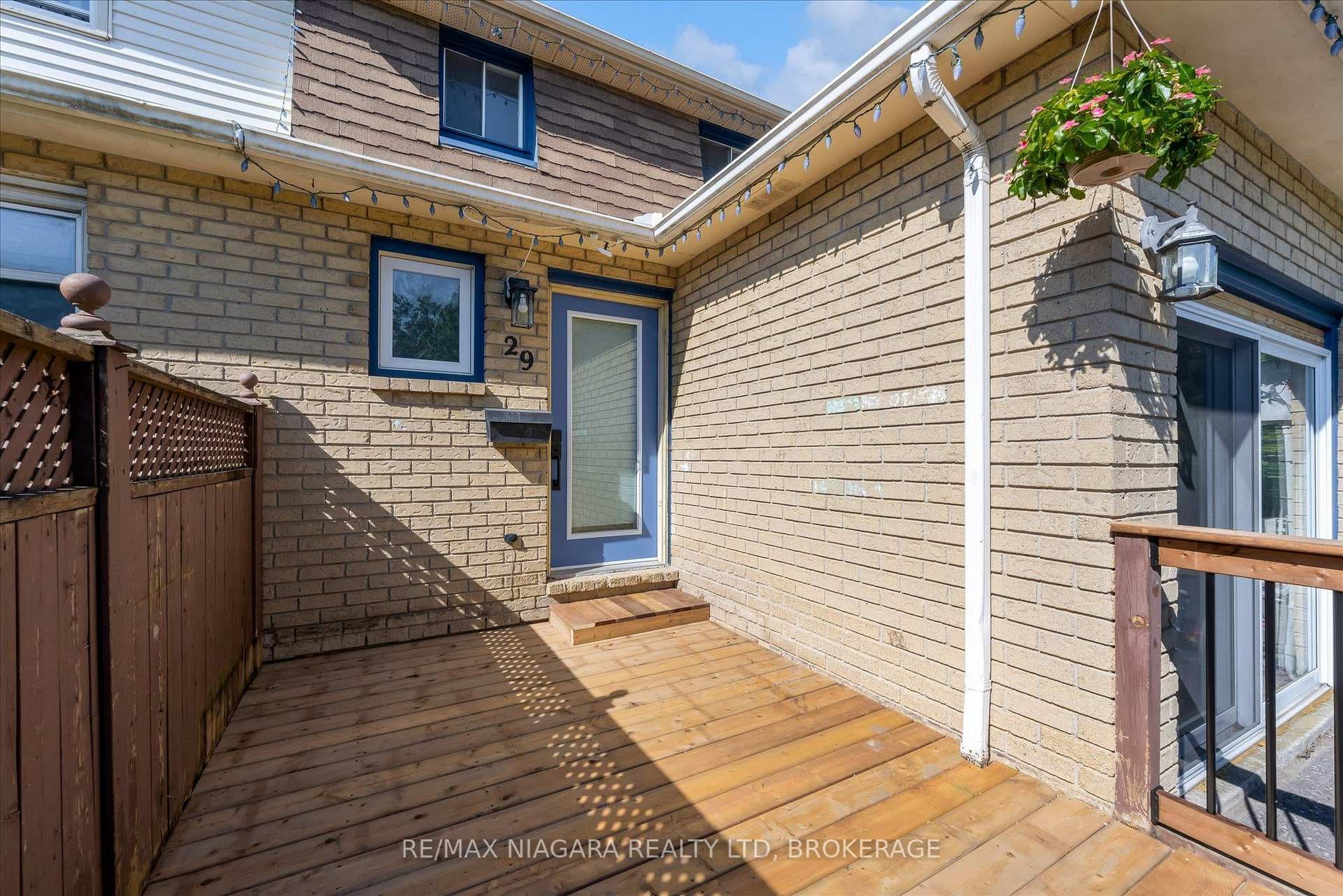29 ROMY Crescent photo 3