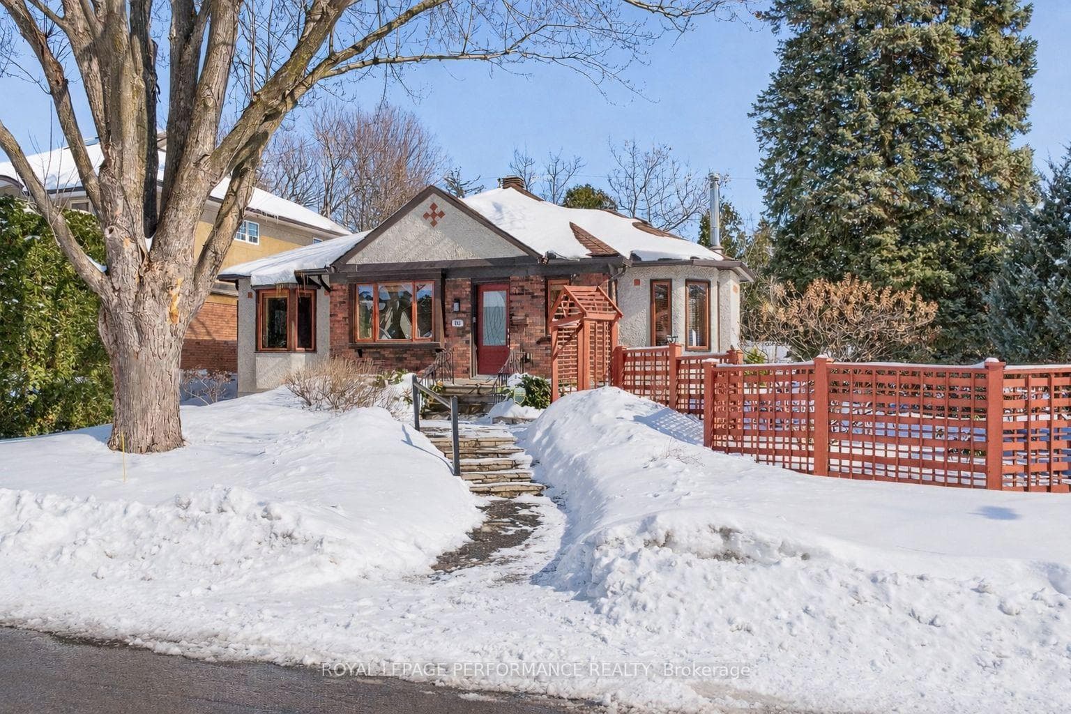 483 Brennan Avenue photo 1