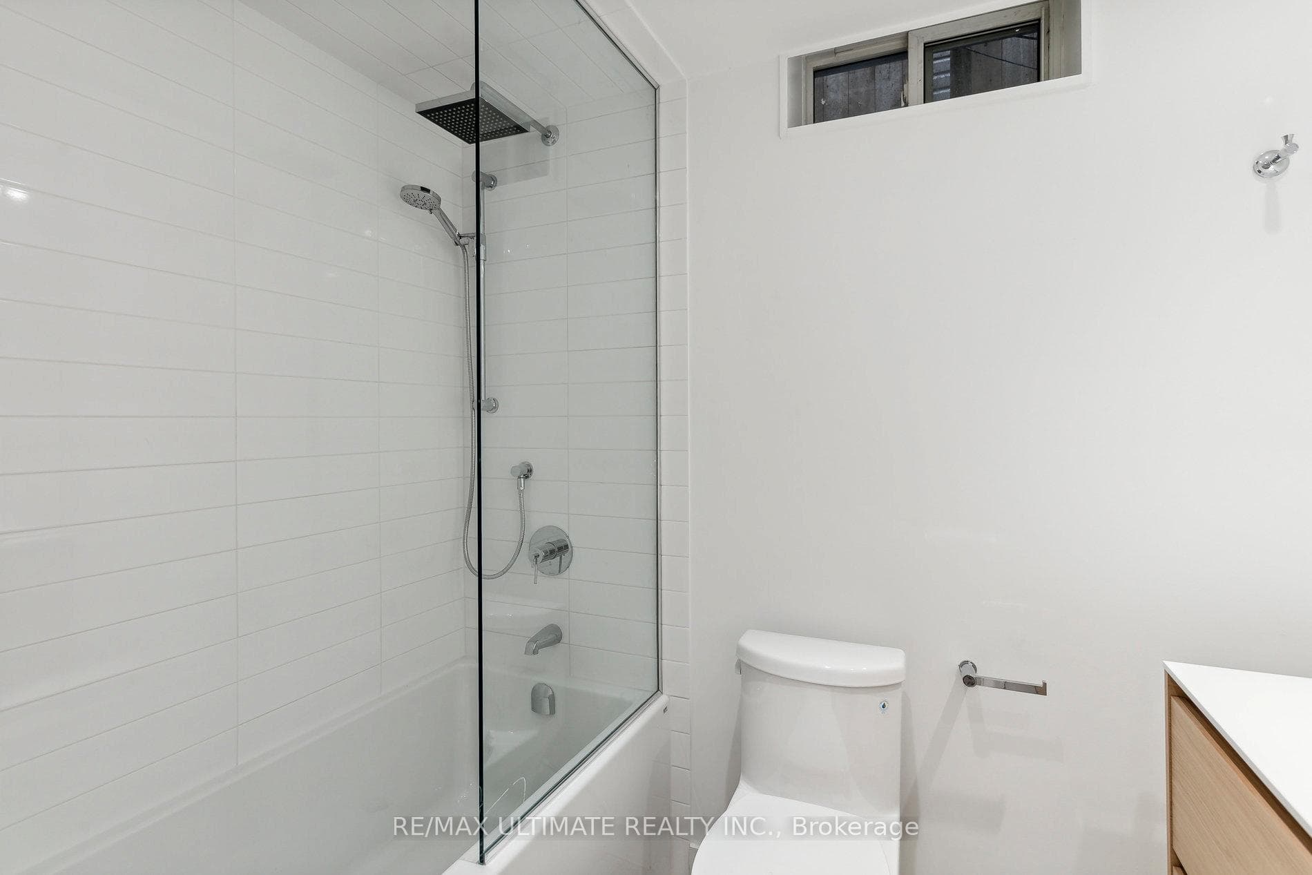 76 Sussex Avenue Unit BSMT photo 22