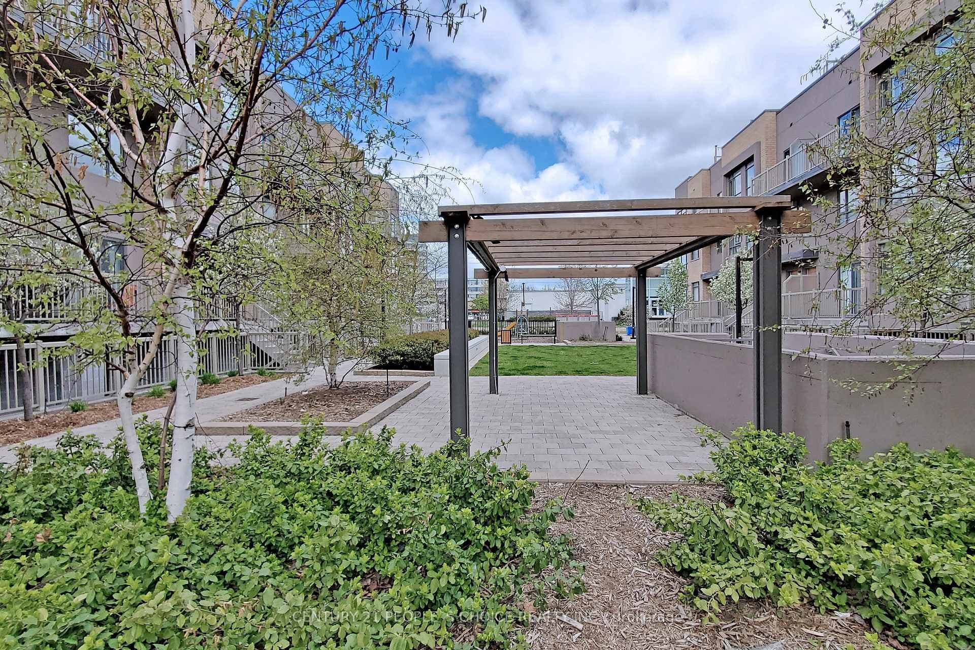 90 Orchid Place Drive Unit 313 photo 5