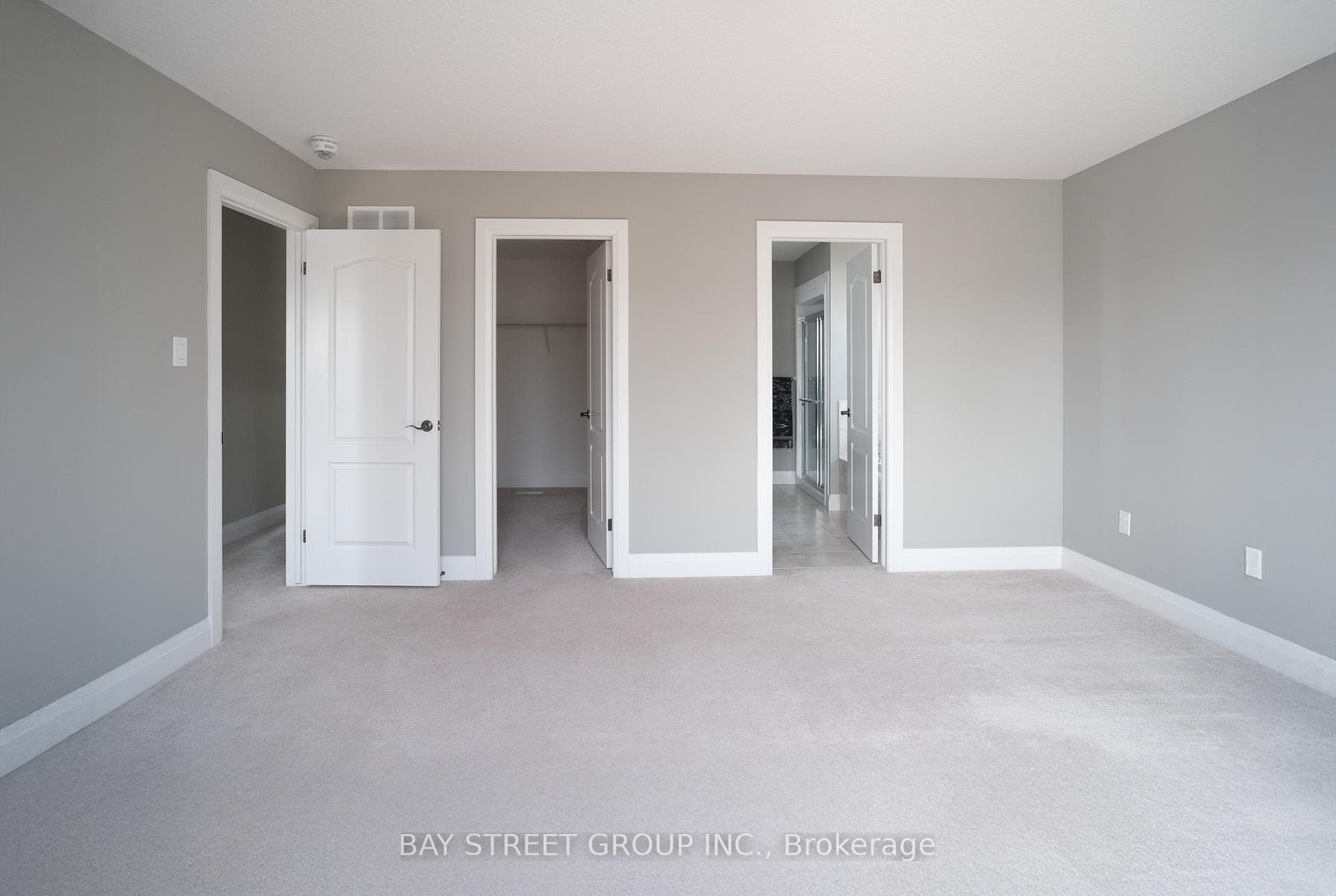 679 Tennent Avenue photo 13
