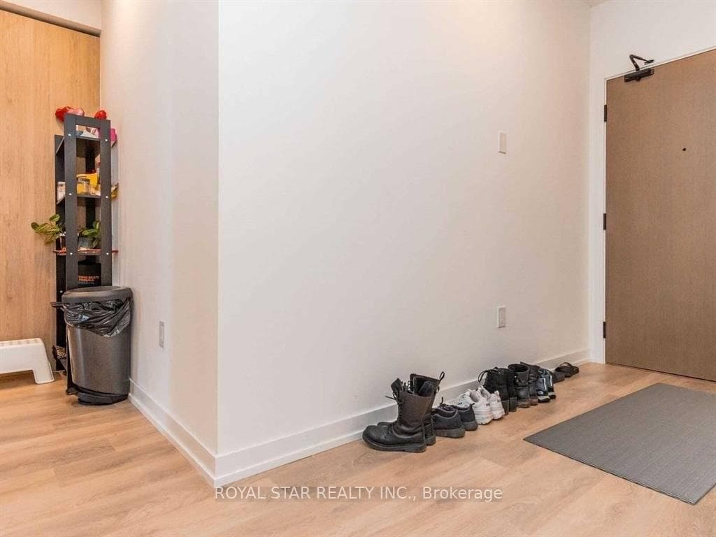 225 Sumach Street Unit 2612 photo 27