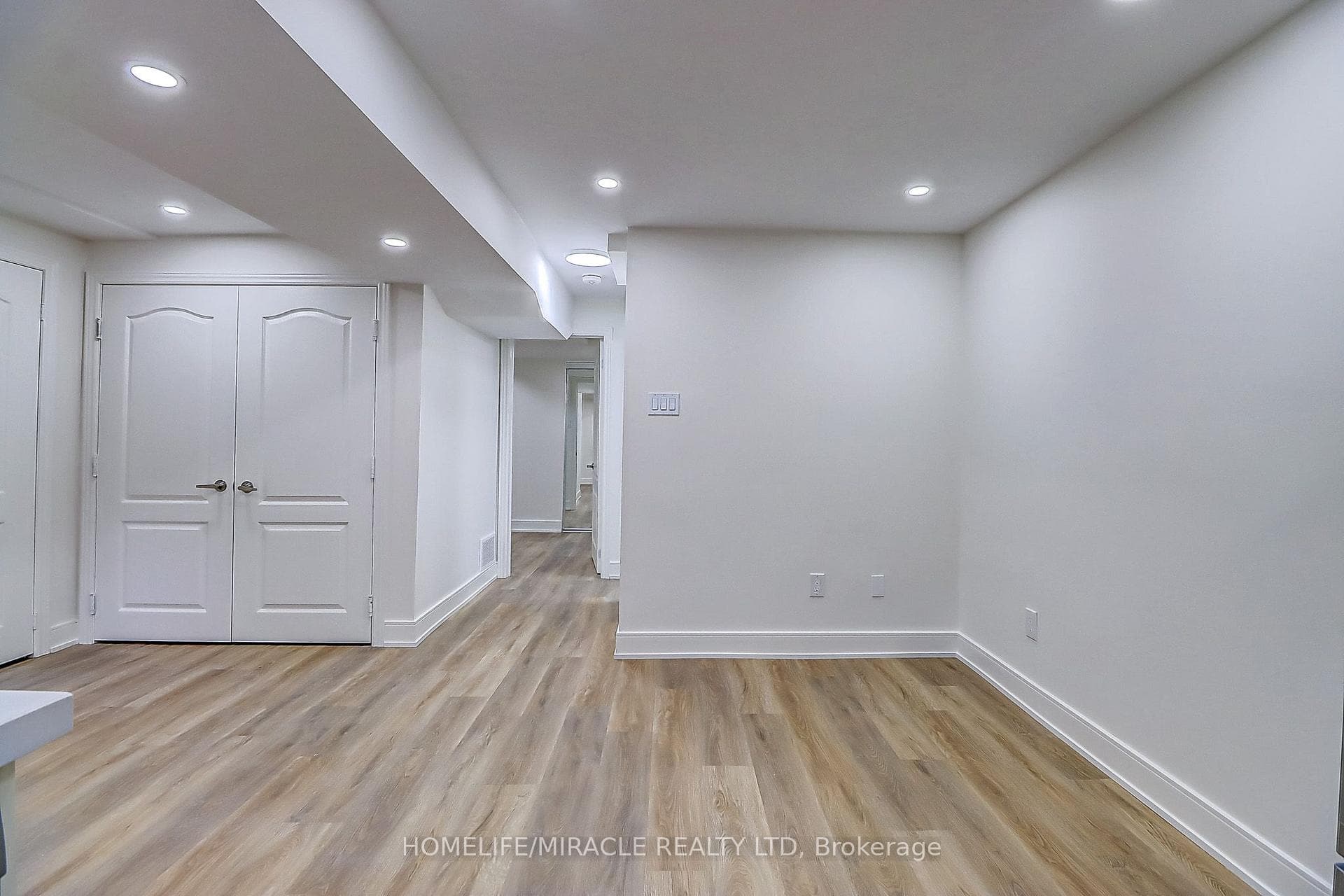 6892 Postmaster Ridge photo 7