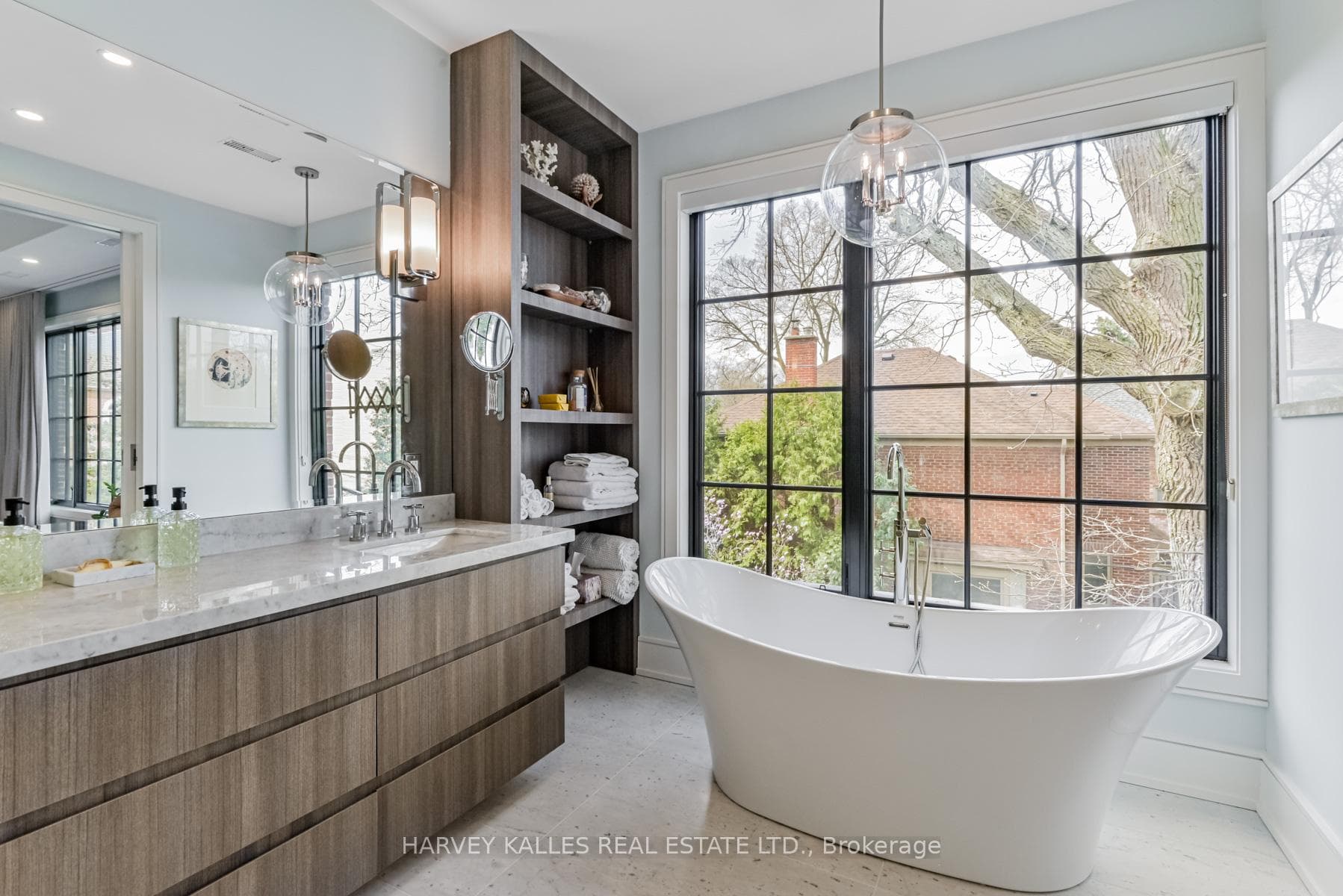 534 Russell Hill Road photo 17