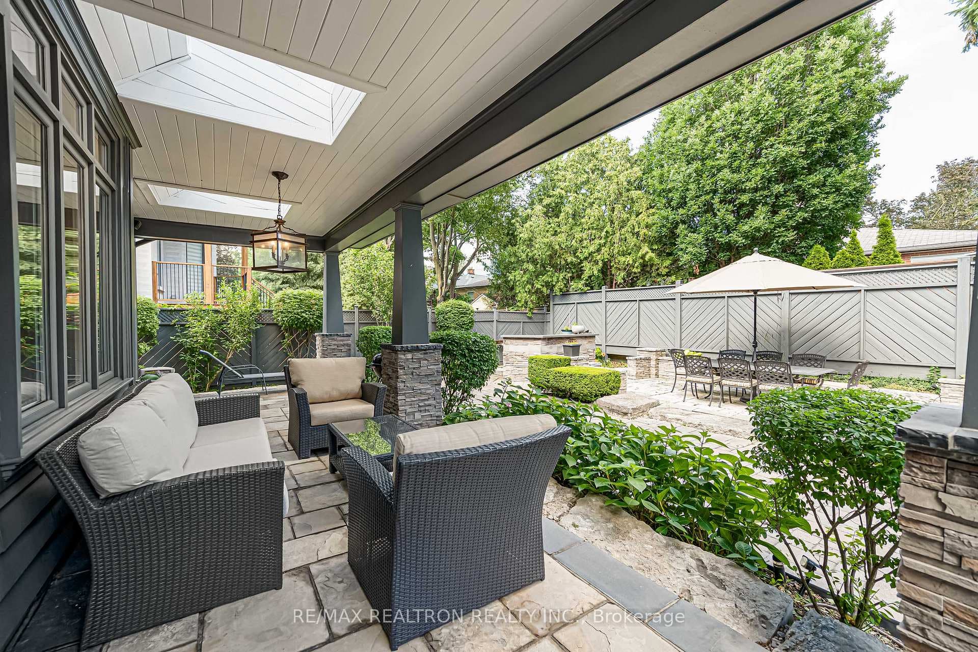 37 Stuart Crescent photo 13