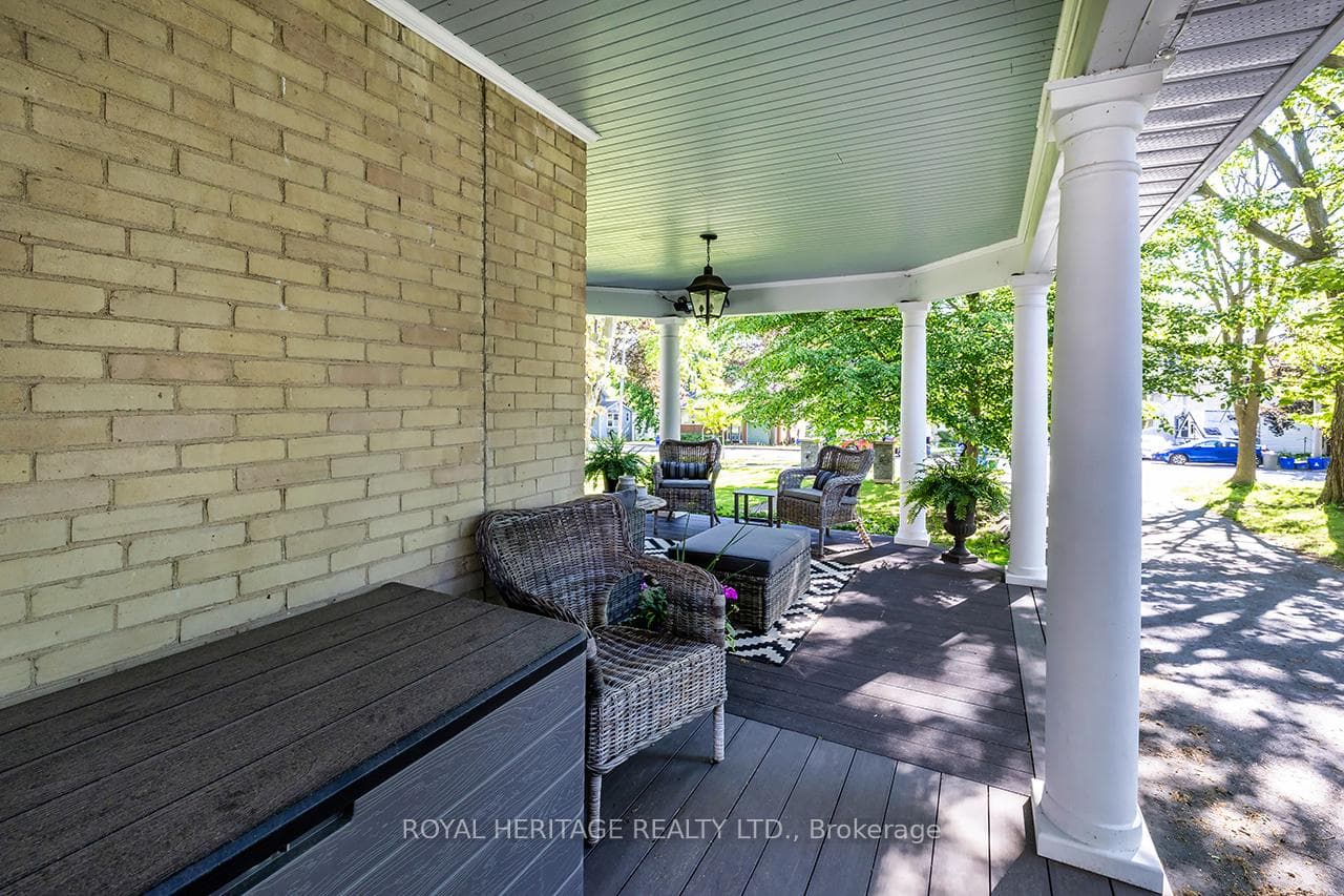 220 Cochrane Street photo 7