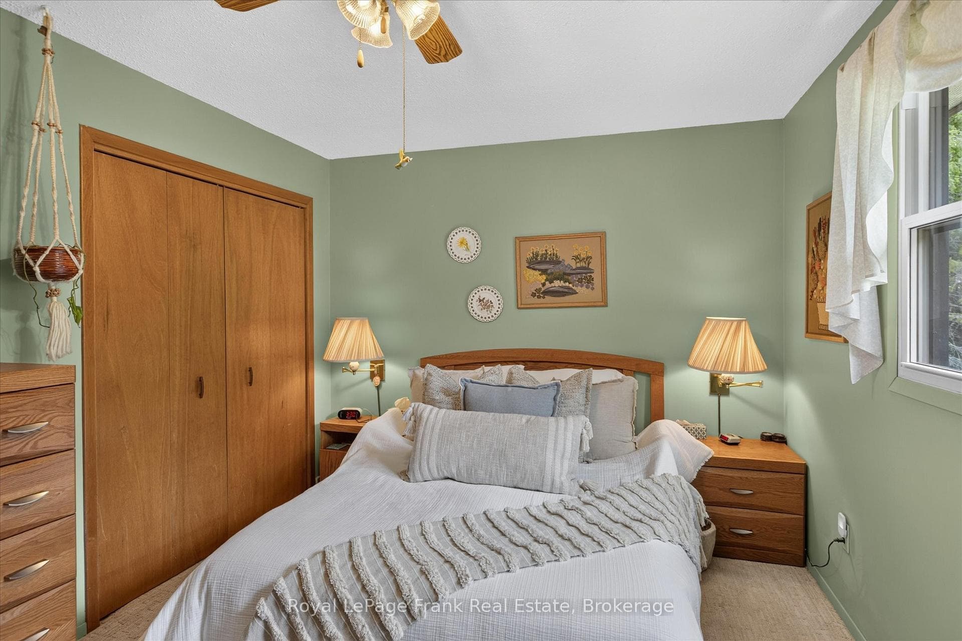 18 Redwood Court photo 27