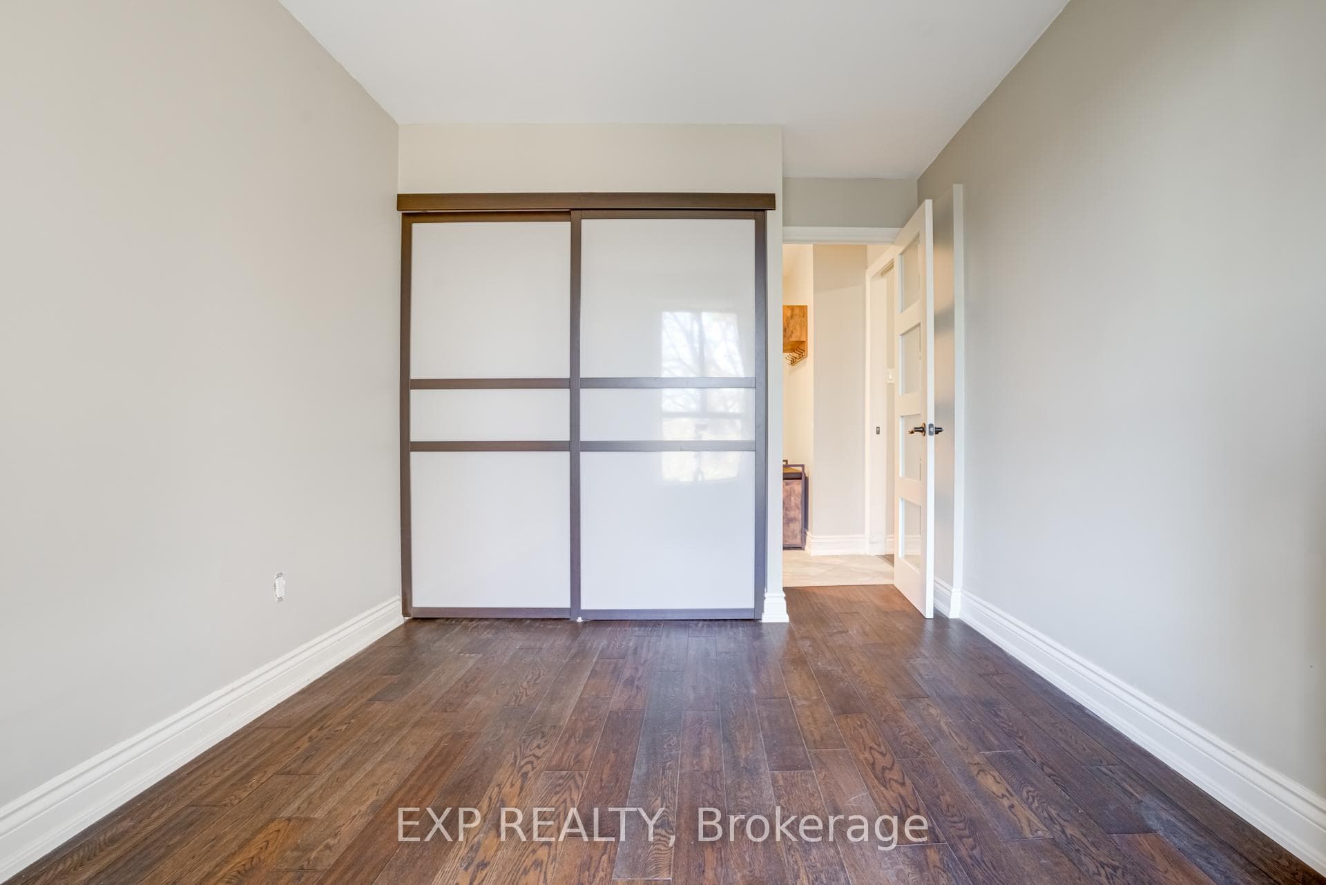 15390 Yonge Street Unit 404 photo 26