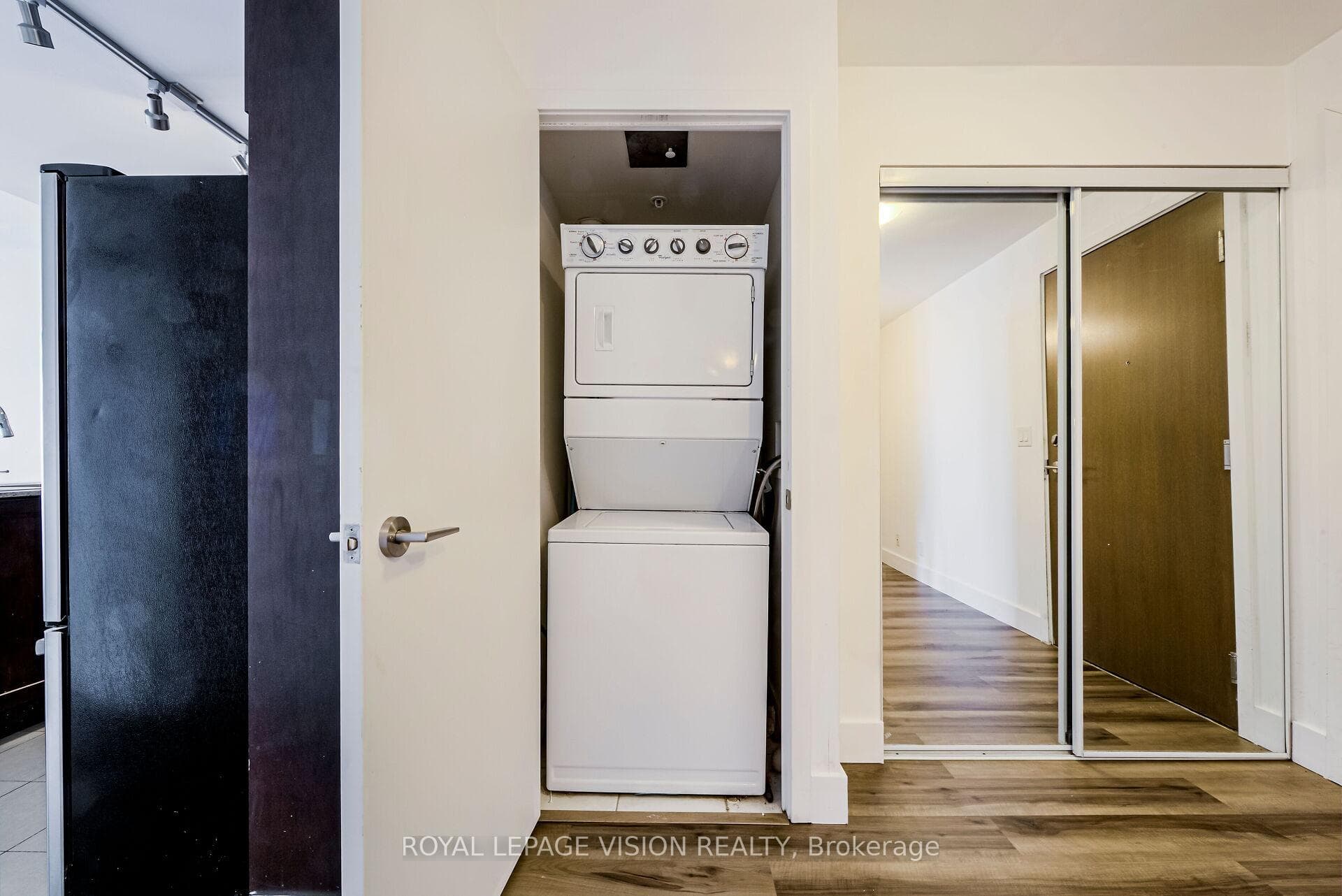 3985 Grand Park Drive Unit 2507 photo 21