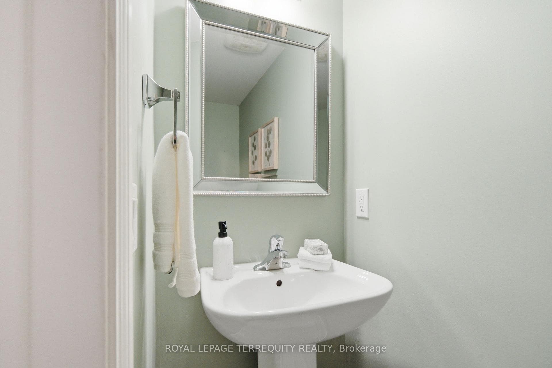 2pc Bathroom