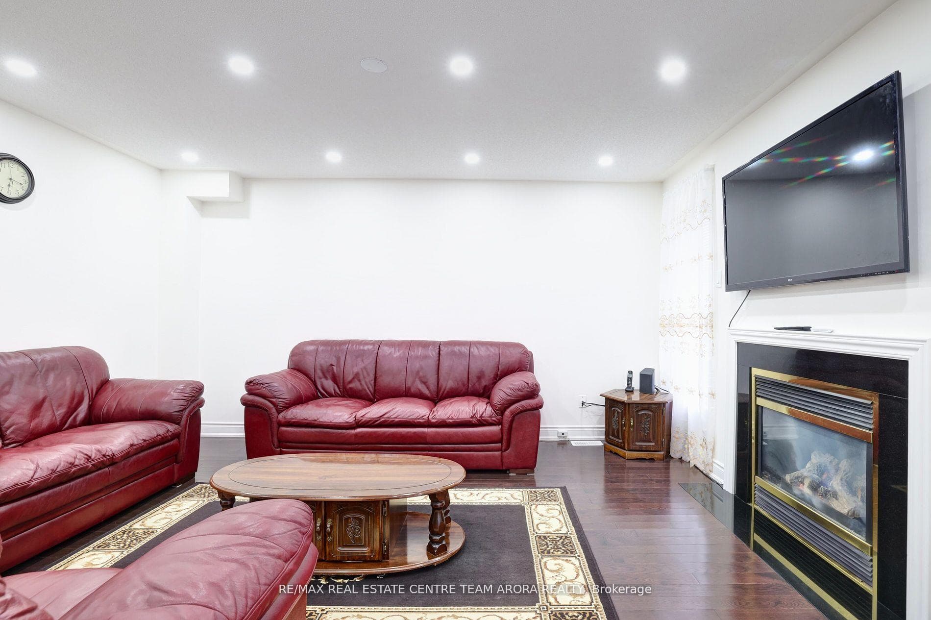 329 Brisdale Drive photo 14