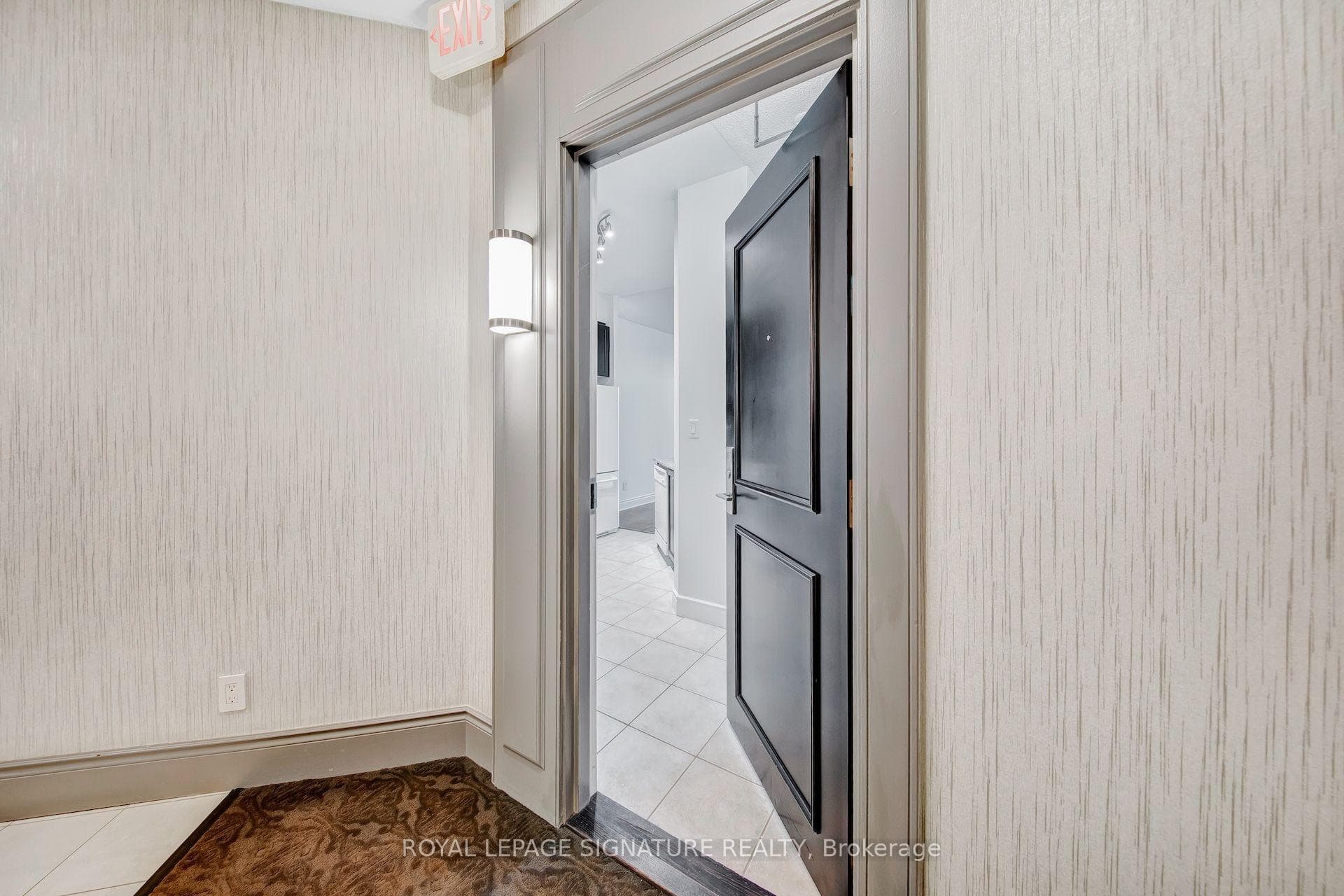 25 Earlington Avenue Unit 307 photo 2