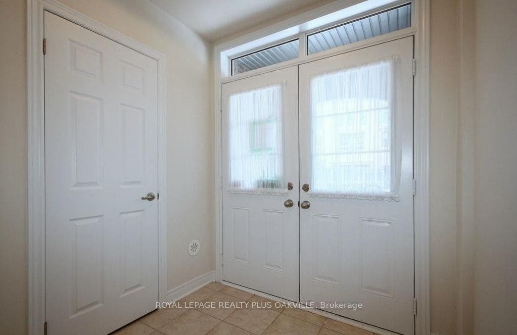 3055 Preserve Drive photo 3
