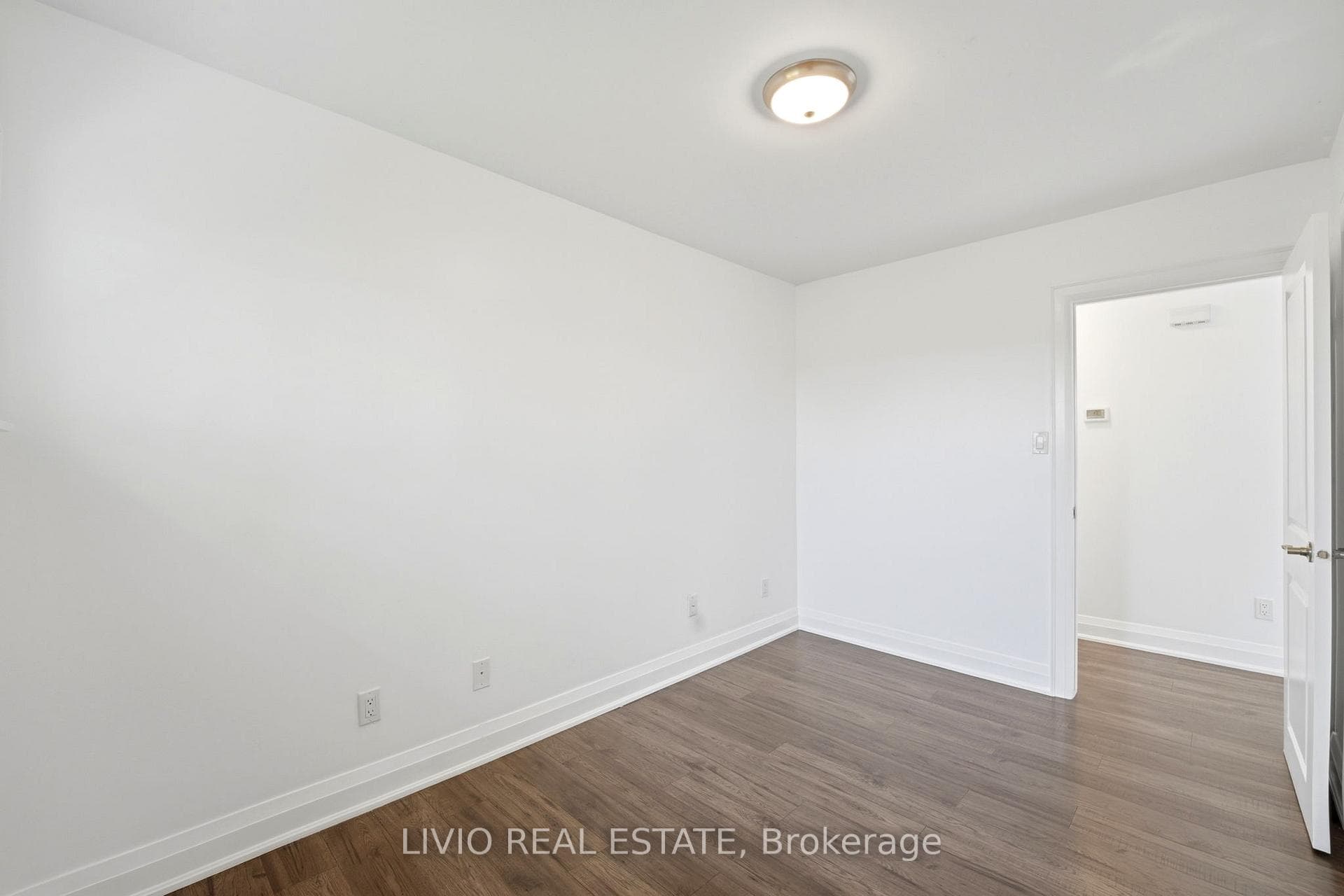 120 Woodburn Road photo 30