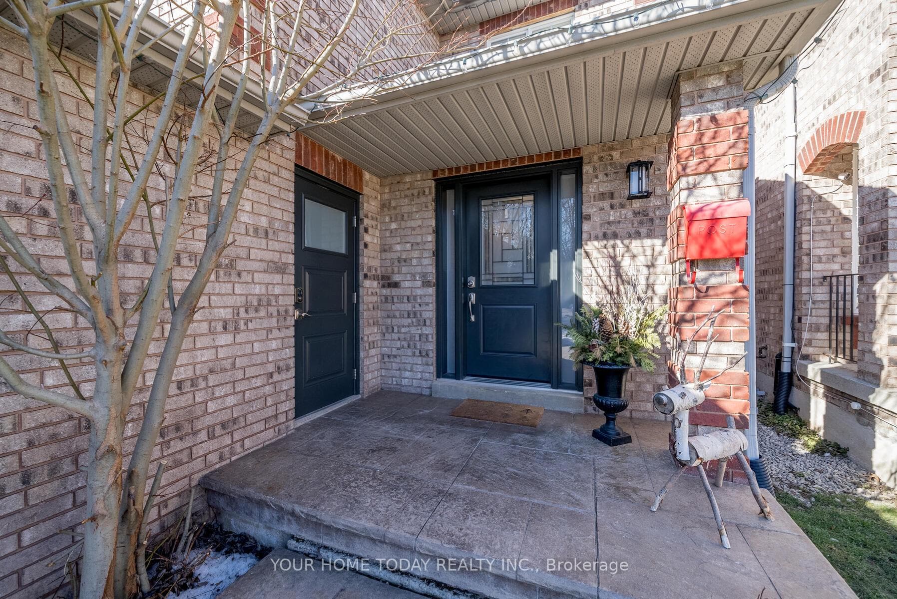 38 McClure Court photo 3