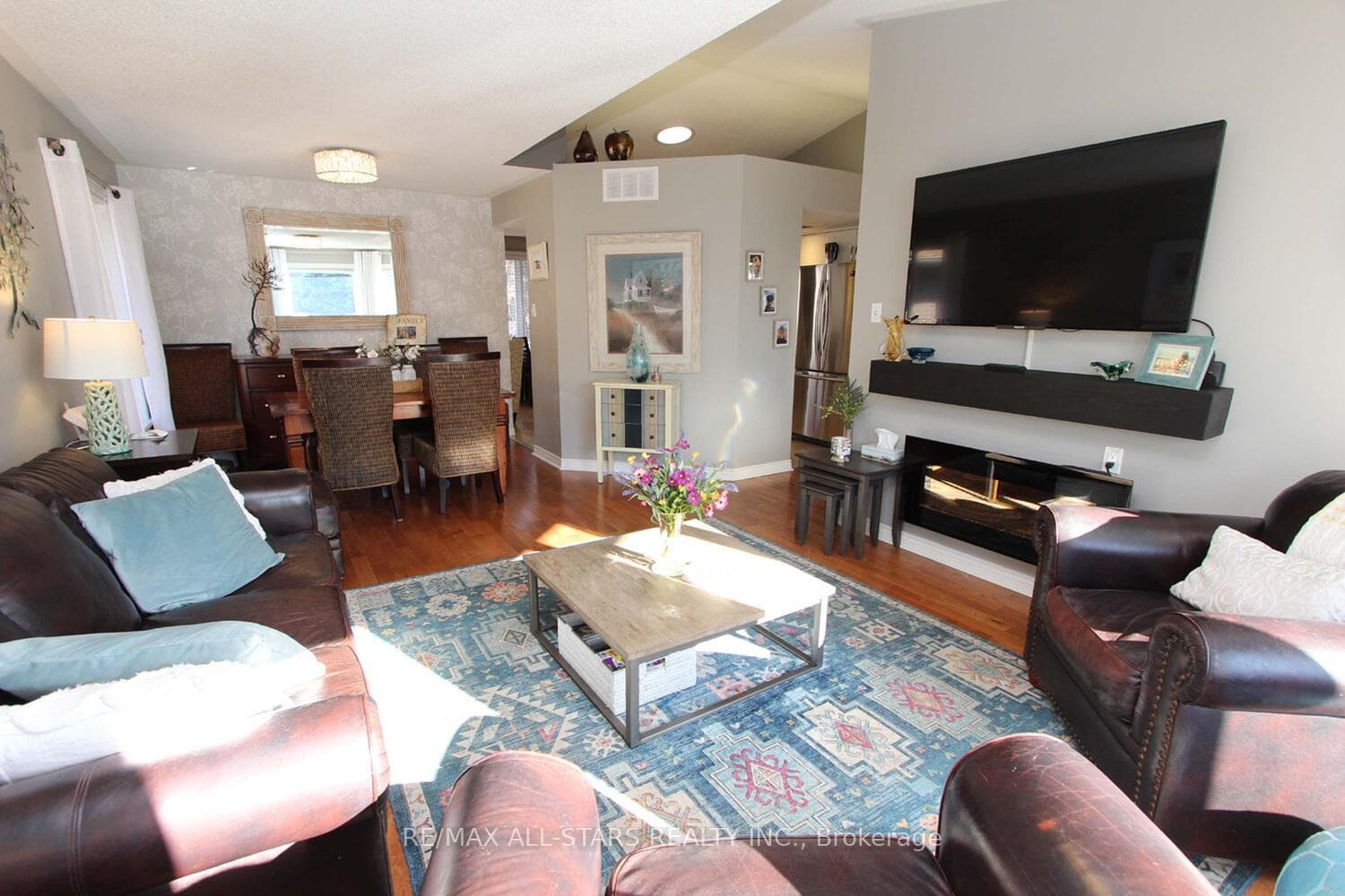 27 Hillview Drive photo 8
