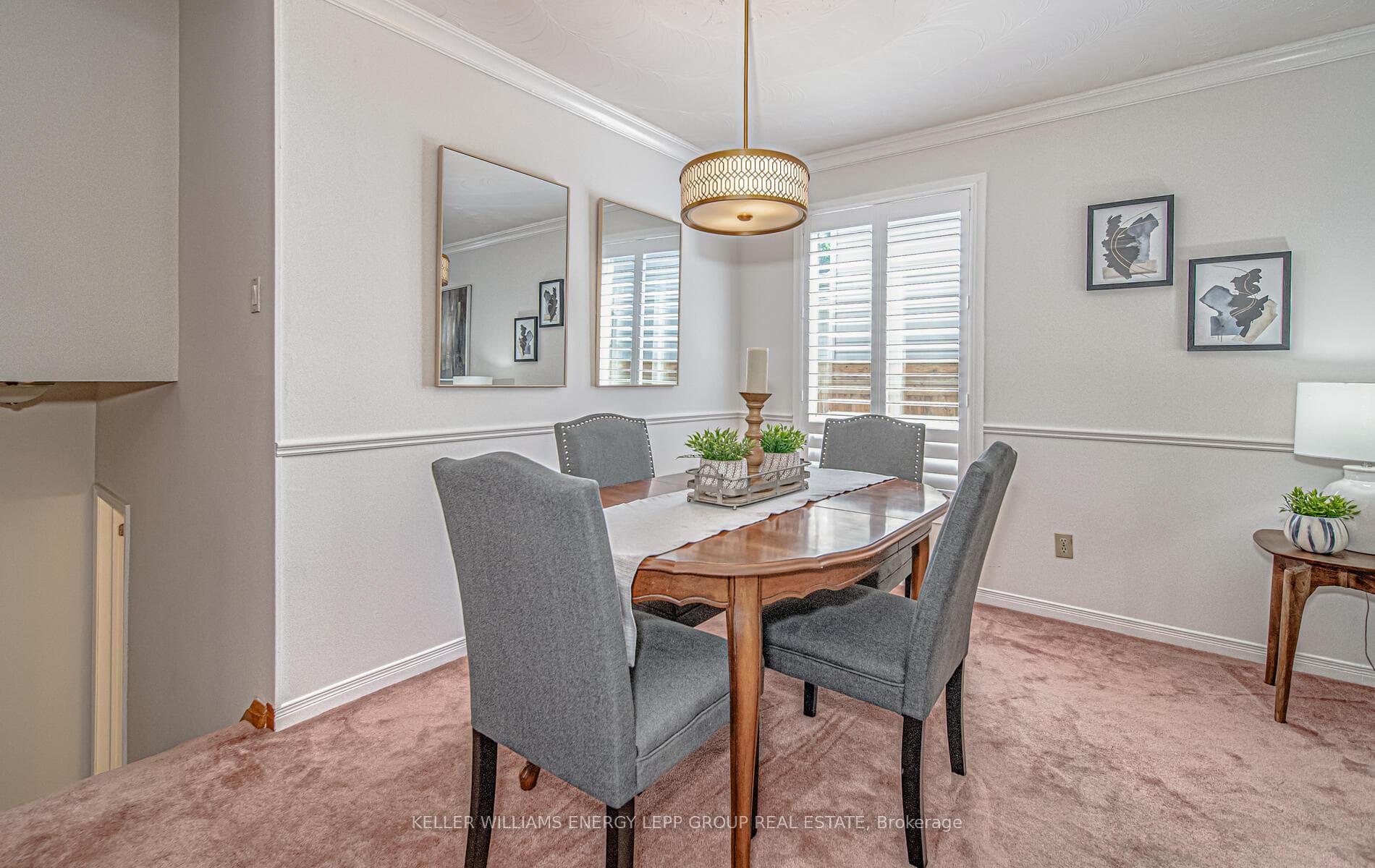 31 Pilkington Crescent photo 9