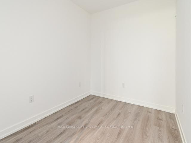 10 De Boers Drive Unit 707 photo 10