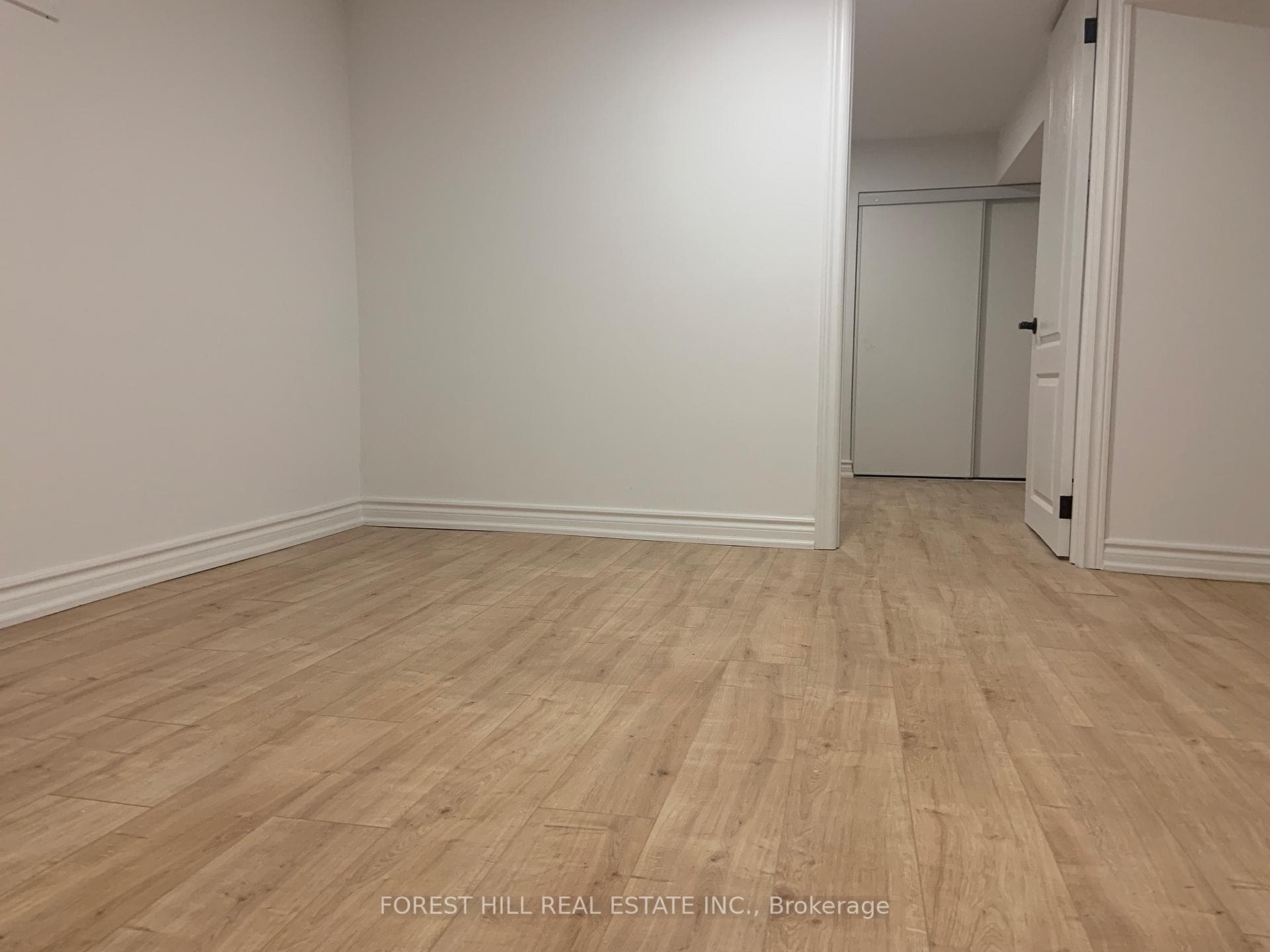 63 Pinegrove Avenue photo 7