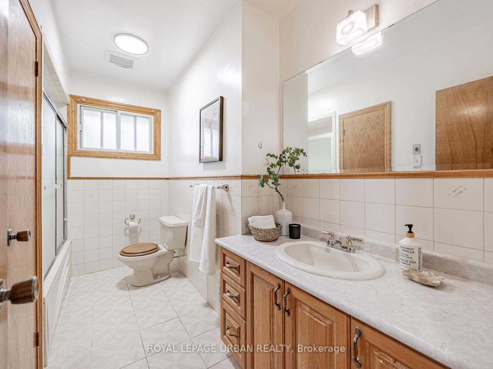 85 Farningham Crescent photo 23