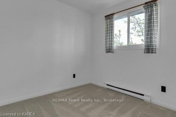 376 JAMES Street photo 21