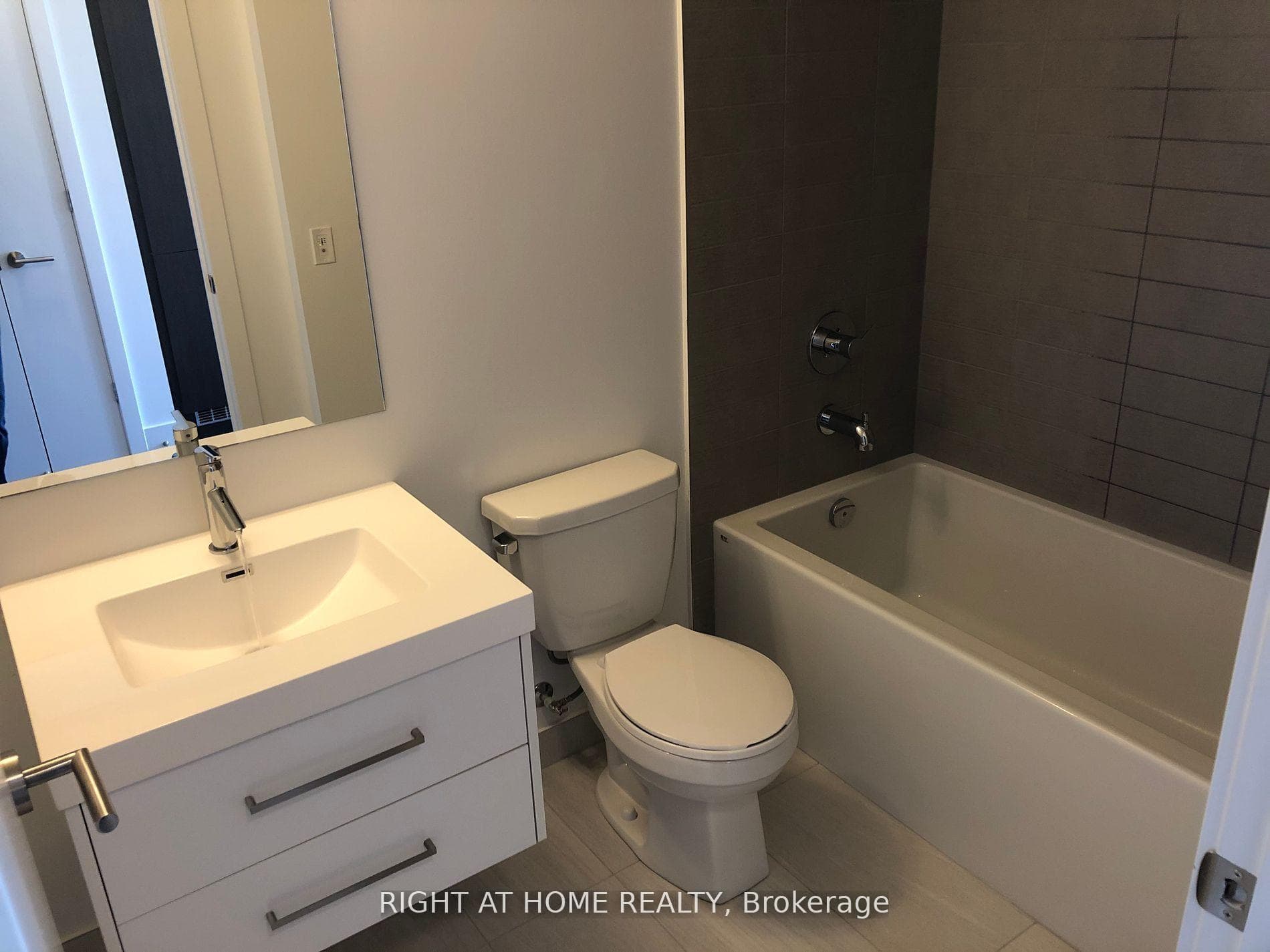 403 Church Street Unit 3303 photo 14