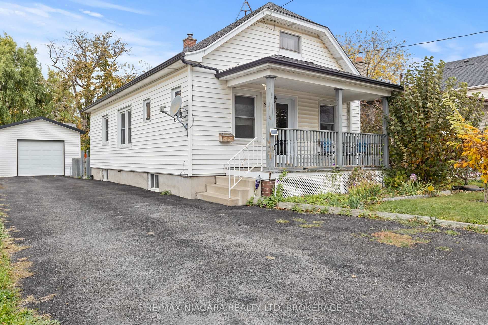 259 NIAGARA Street photo 2