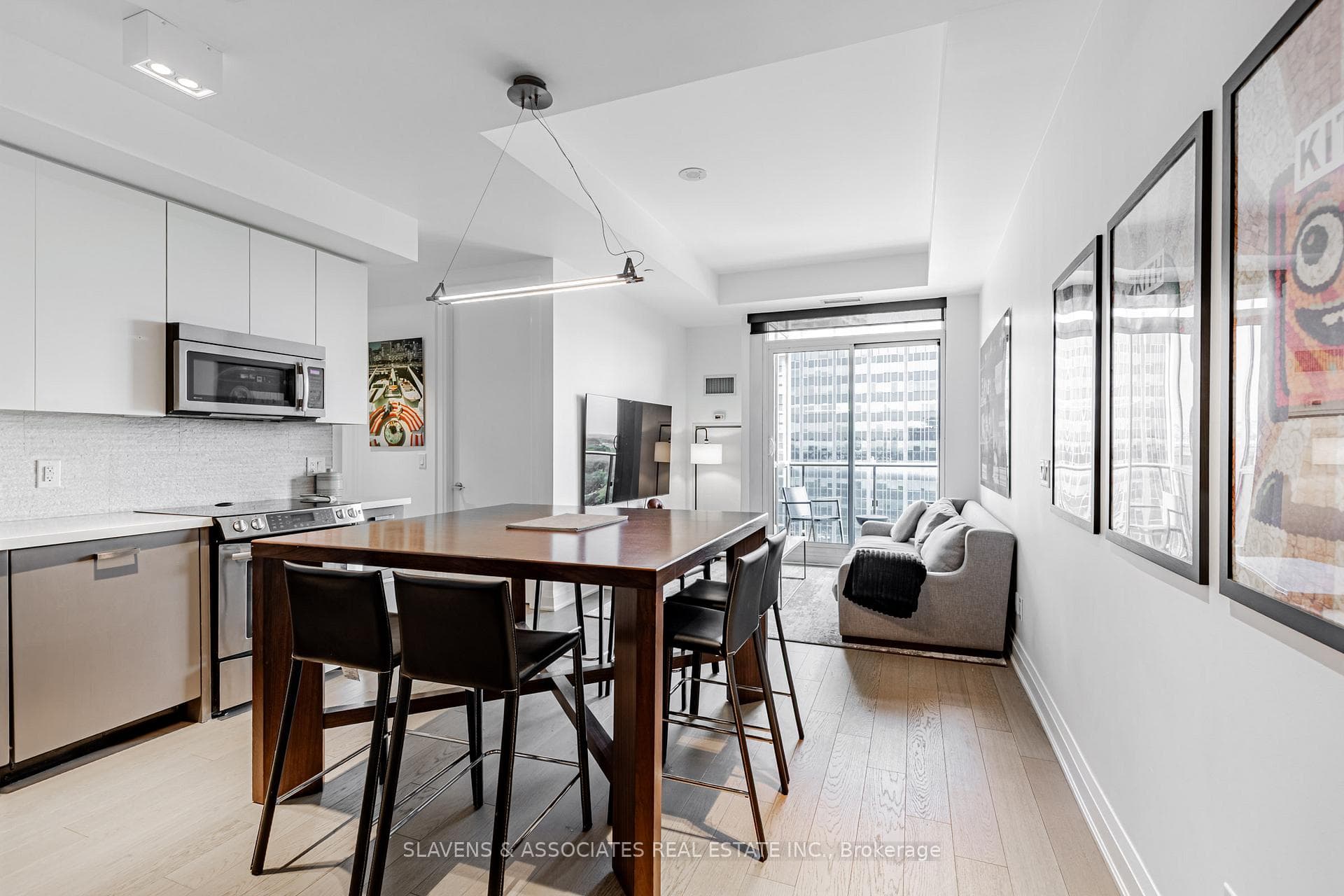 60 Berwick Avenue Unit LPH01 photo 2