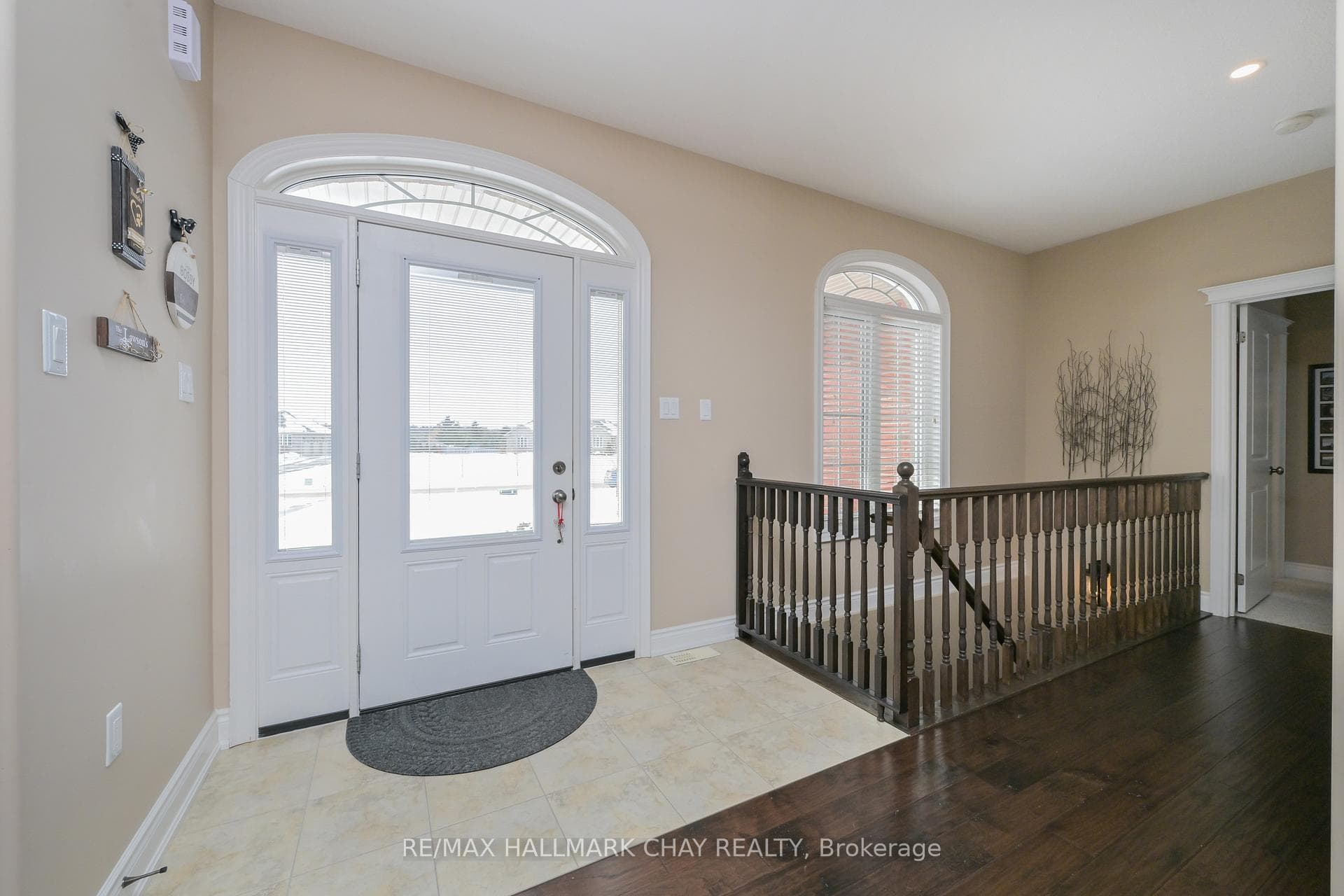 11 Harry Parker Place photo 3