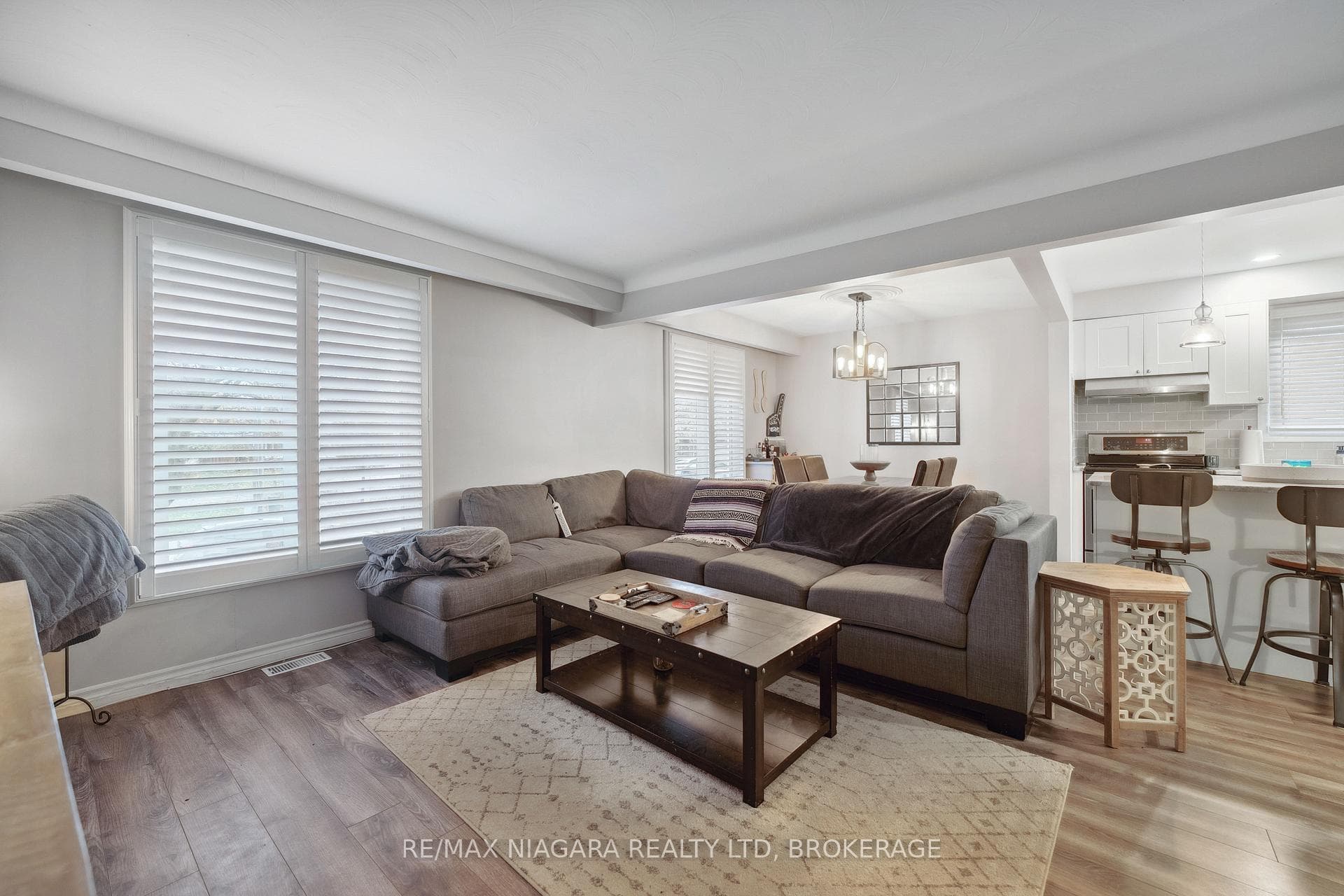 8 TRINITY Circle photo 10