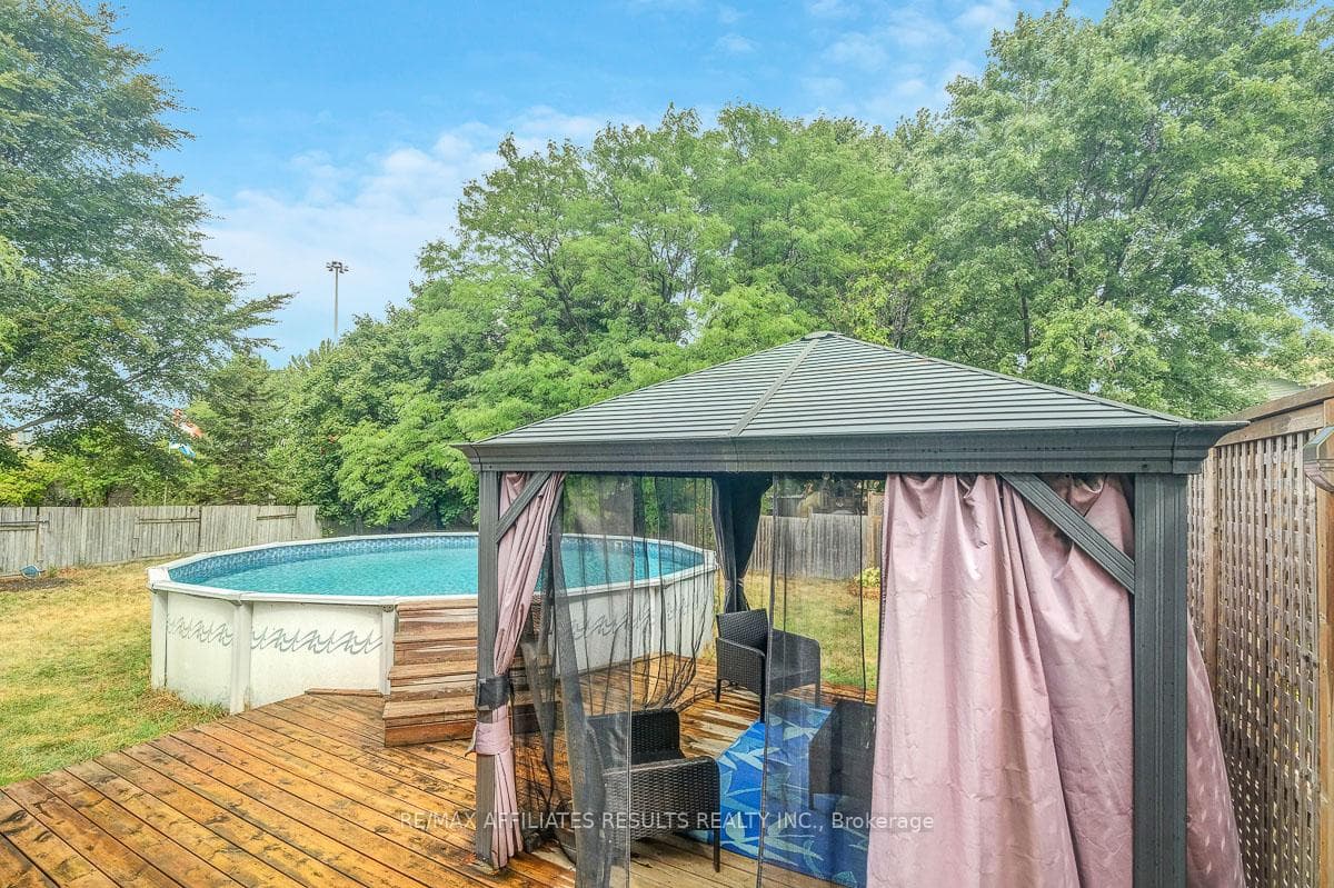 22 Hendrie Court photo 48