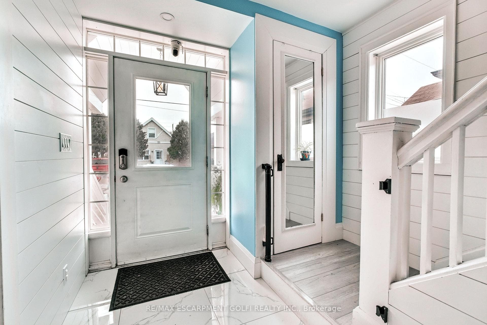 35 Allan Avenue photo 5