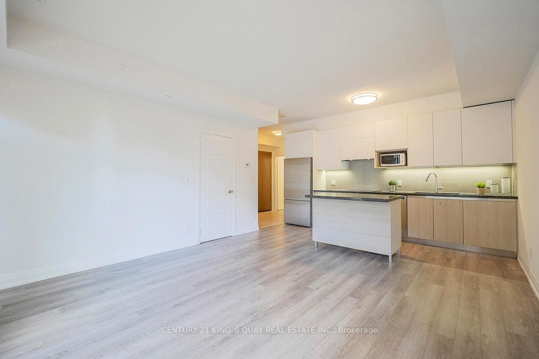 15 water walk Drive Unit 501 photo 18