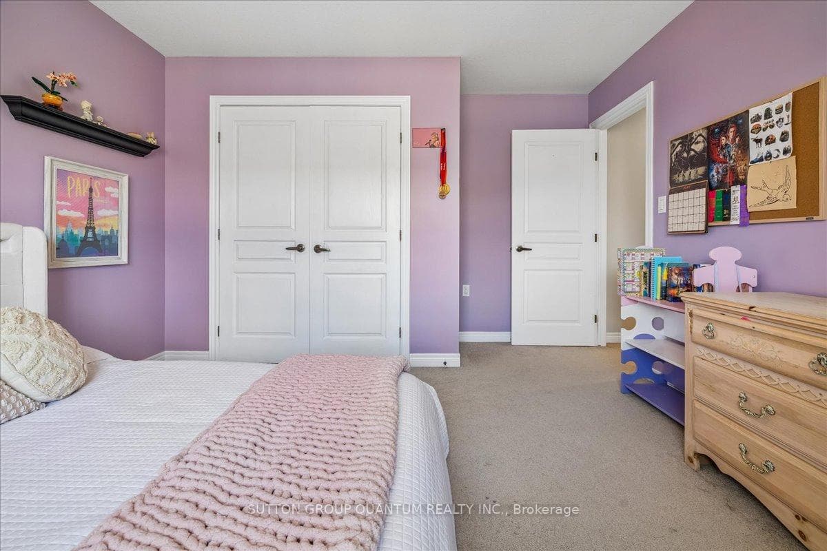 92 Garinger Crescent photo 29