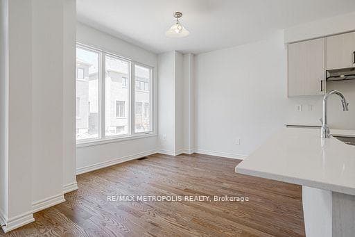 1481 Buttercup Court photo 14