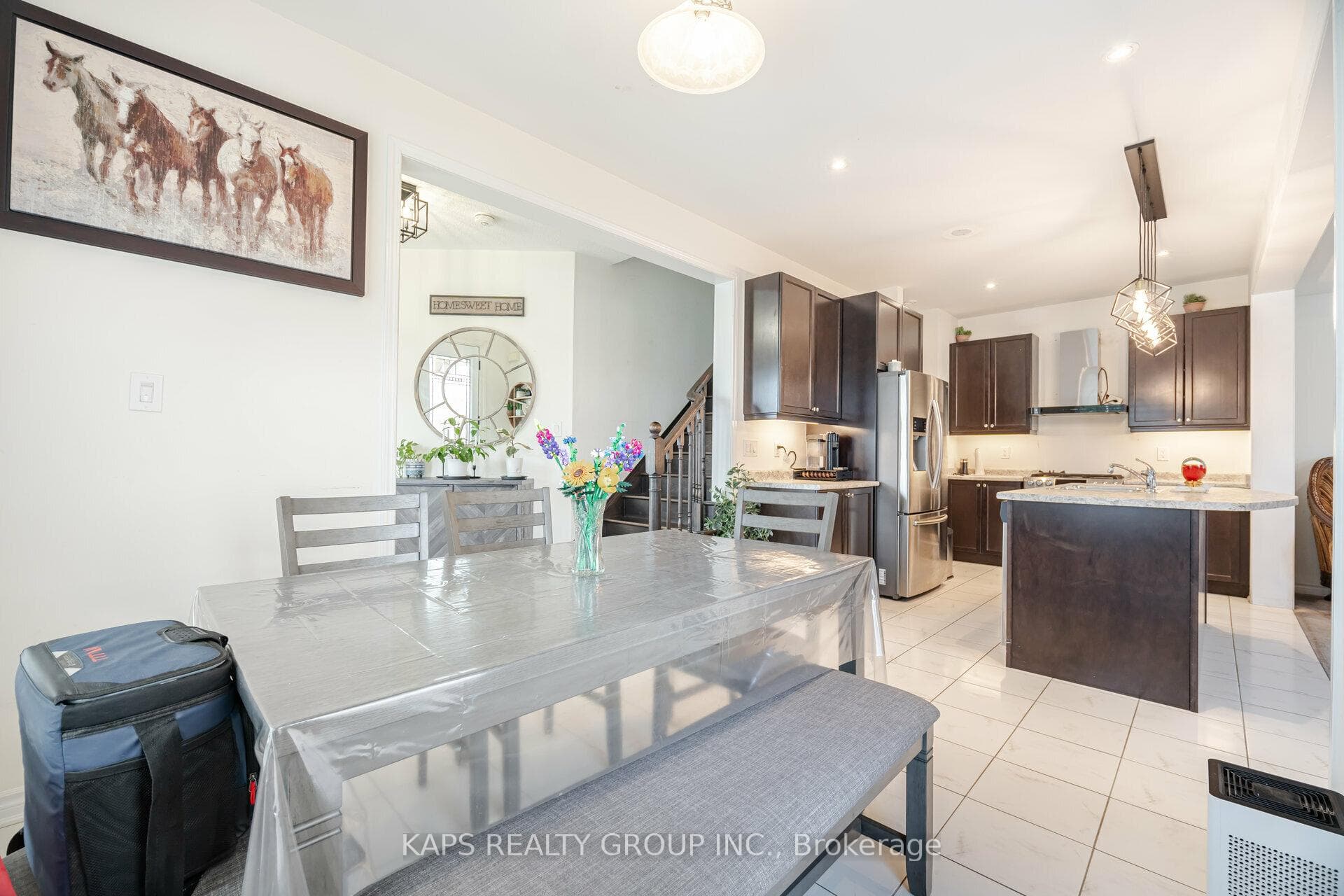 33 Ringway Road photo 19