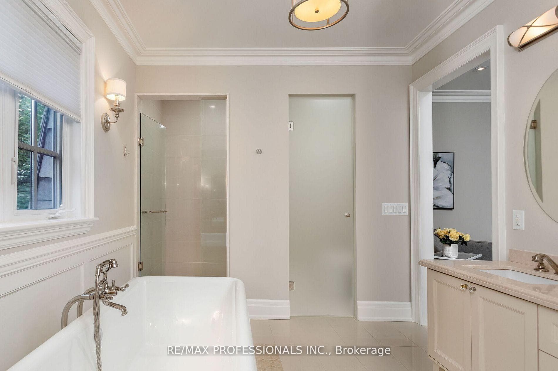 1212 Royal York Road photo 35