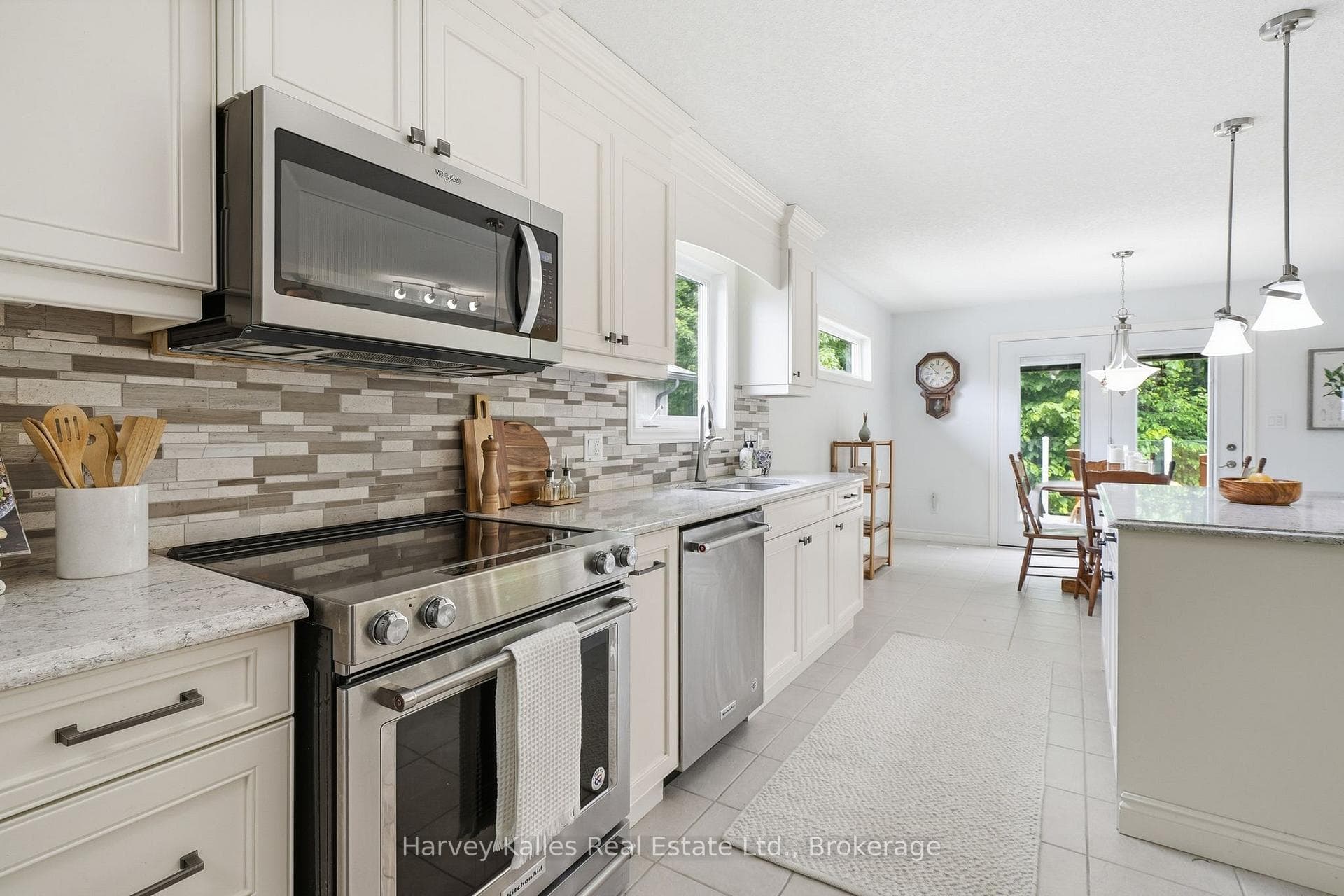 39 Conger Drive photo 15