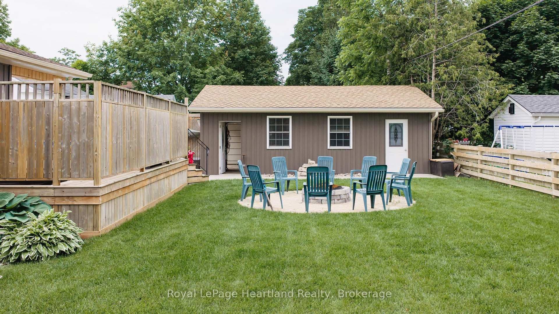 175 St David Street photo 38