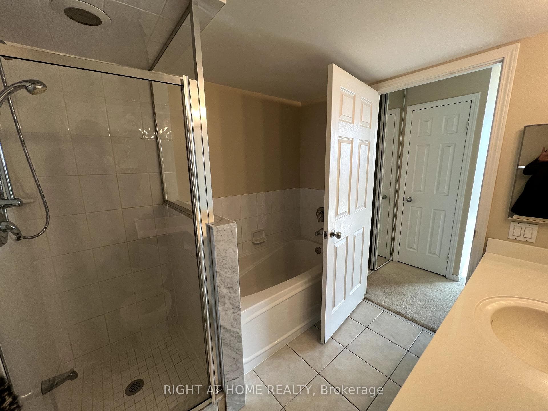 ensuite bath