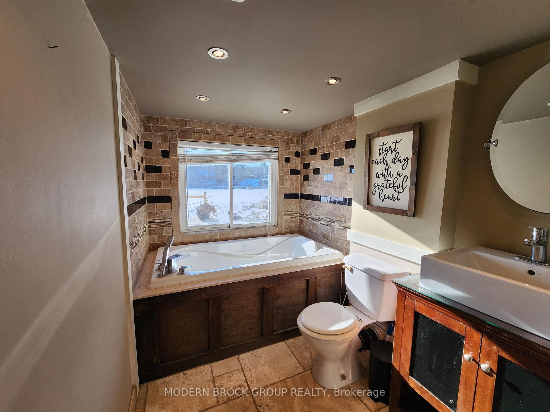 303 Lily Bay Drive photo 34