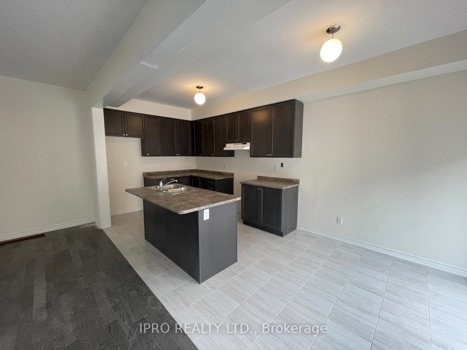 2507 Athena Path photo 2