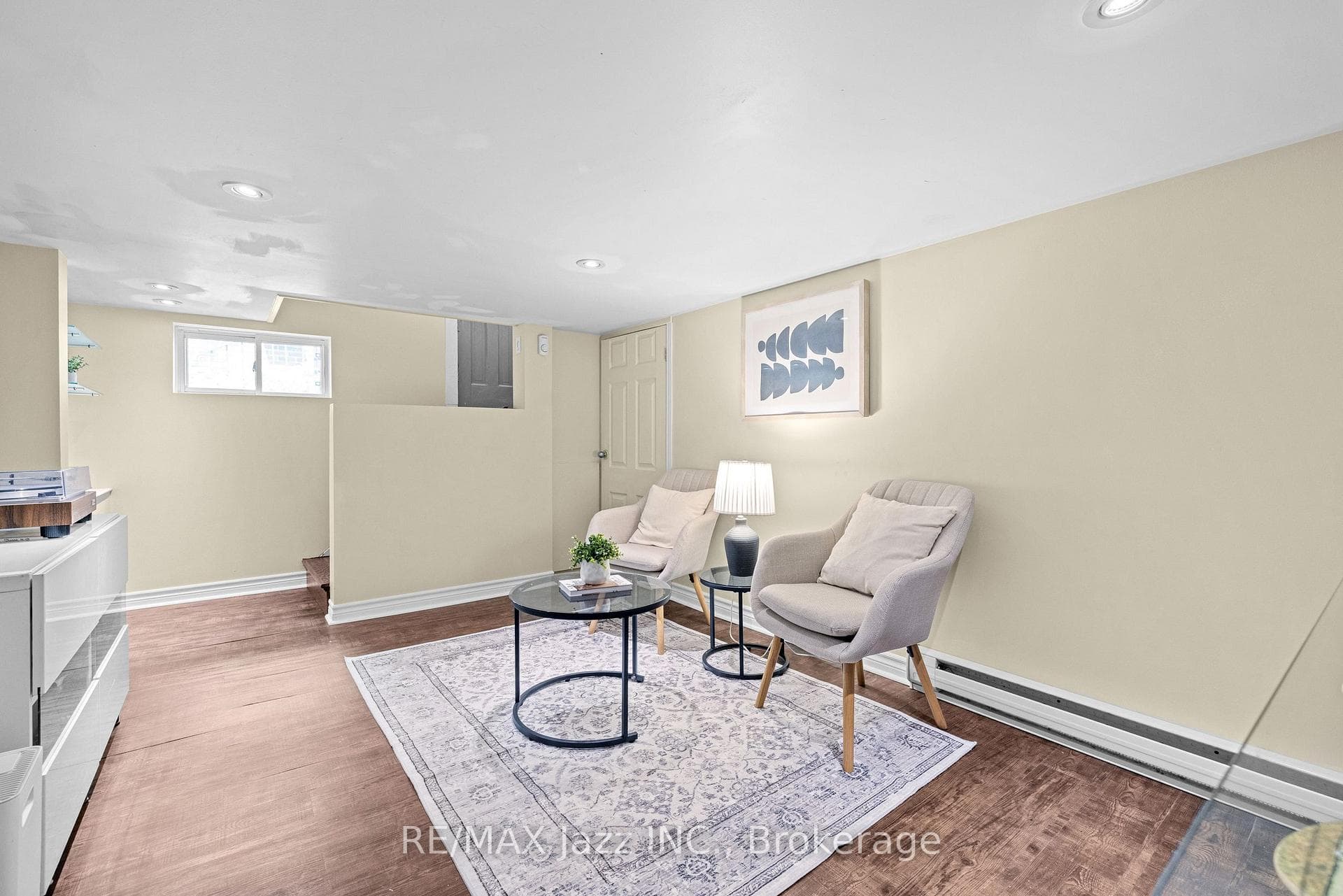477 Masson Street photo 41