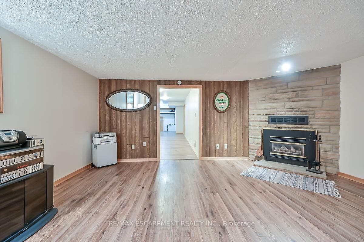 50 Athenia Drive photo 29
